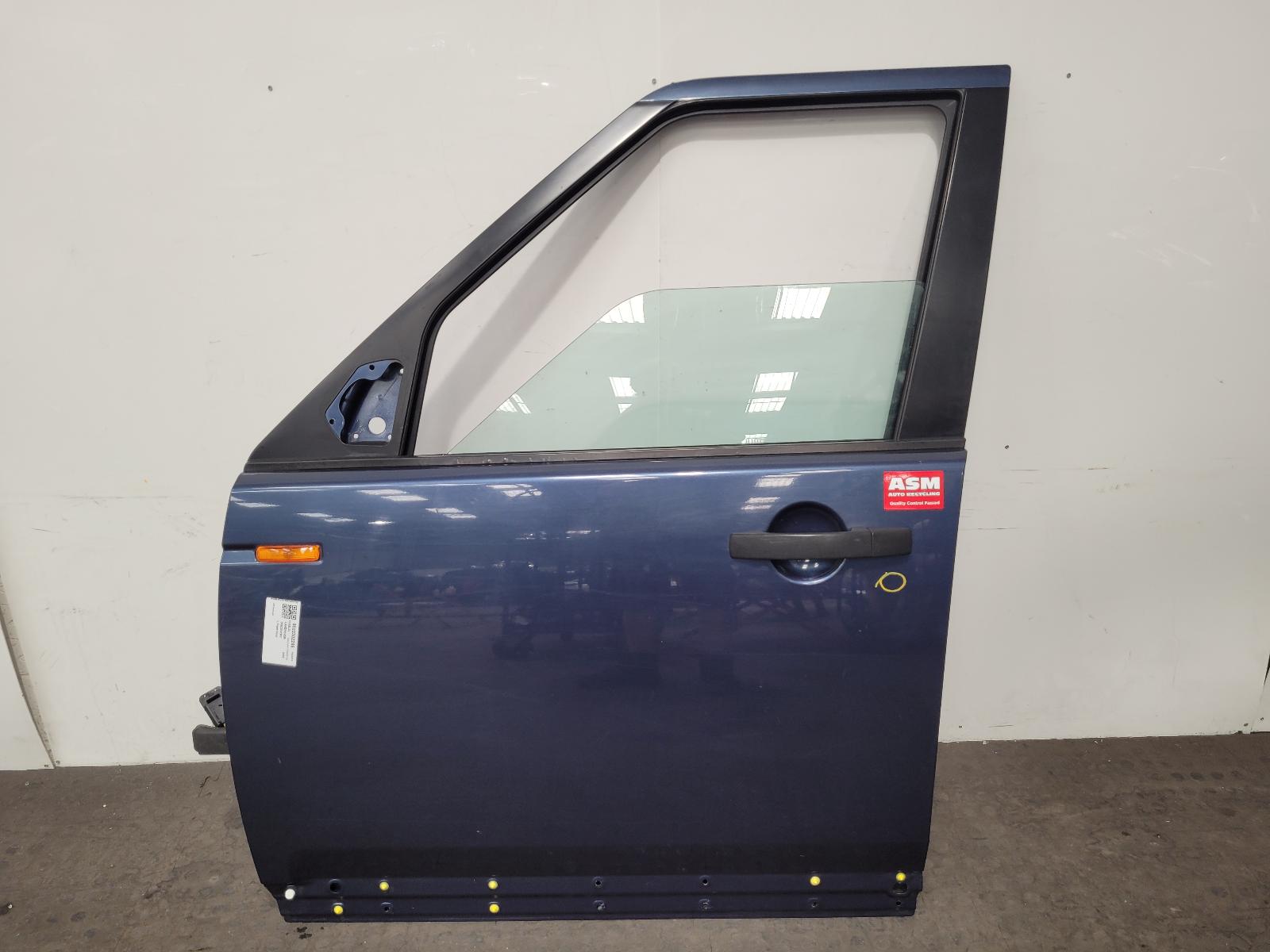 View Auto part L Front Door Land Rover Discovery 2005