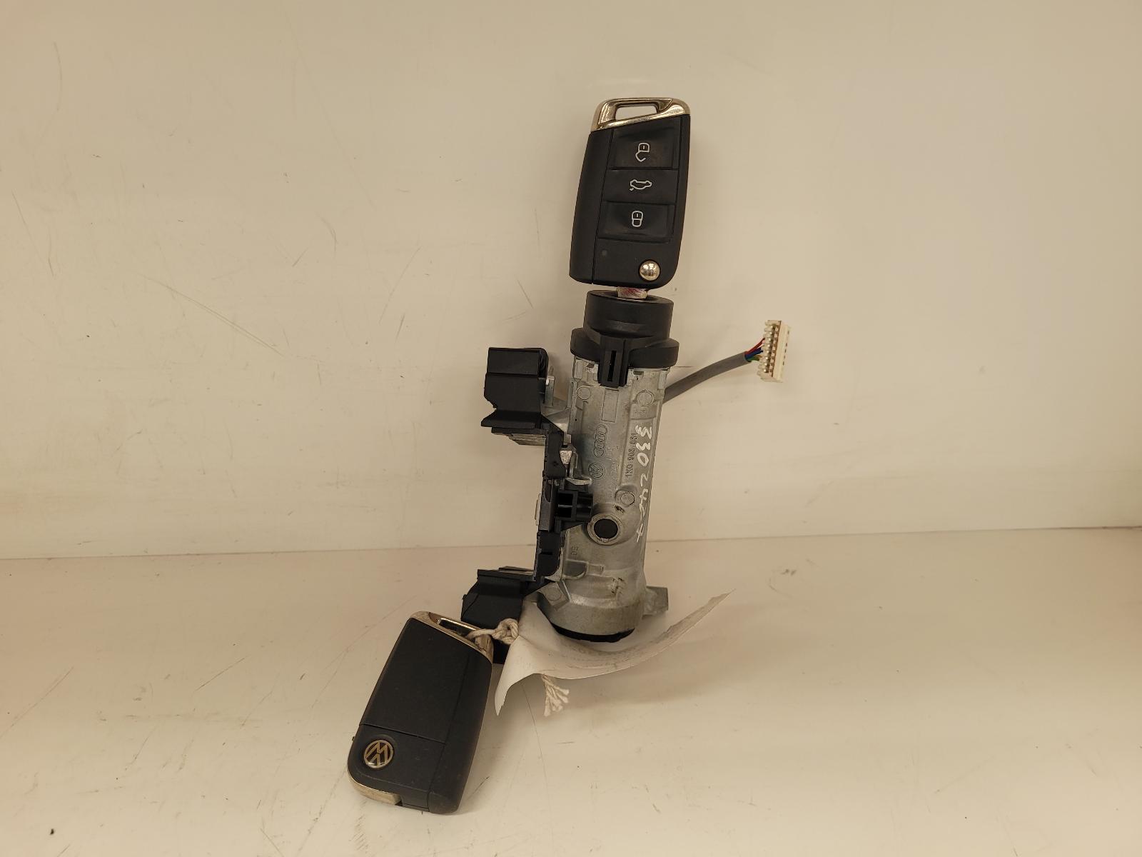 View Auto part Ignition W/Key Volkswagen Golf 2018