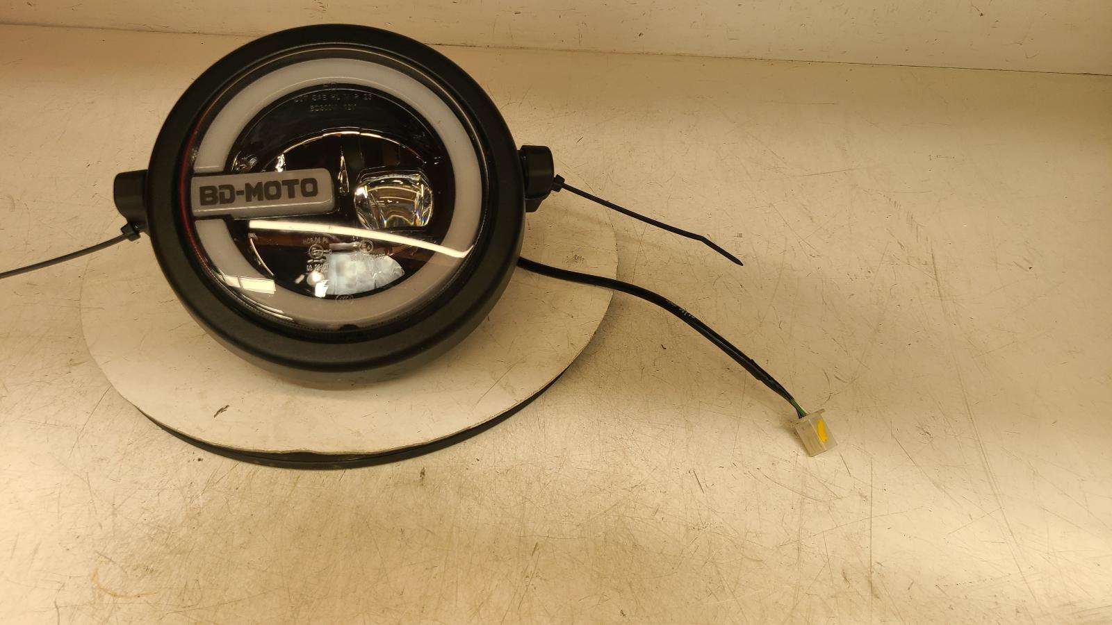 View Auto part Headlamp Keeway V Cruise 125 2025