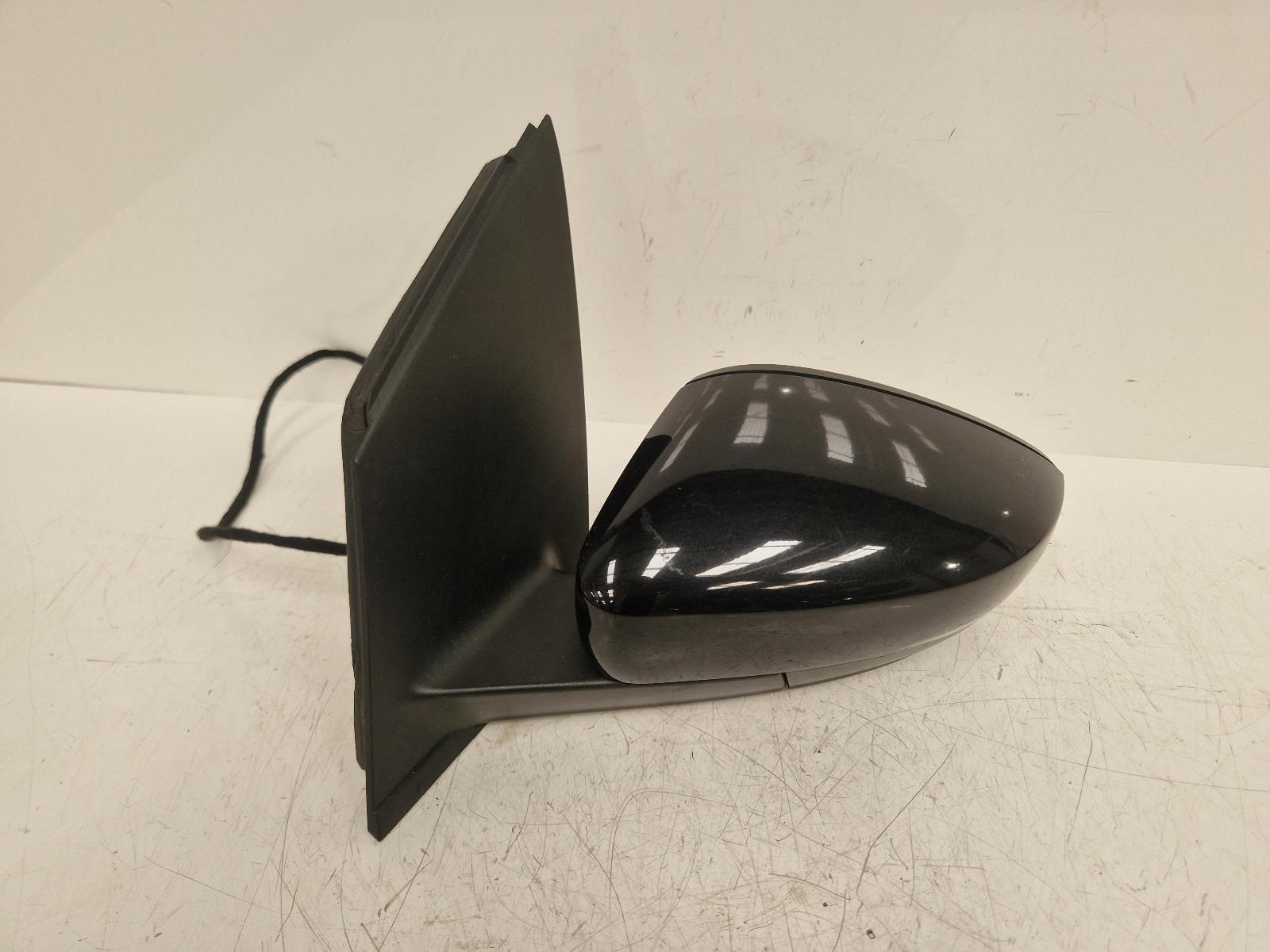View Auto part L Door Mirror Volkswagen Polo 2010