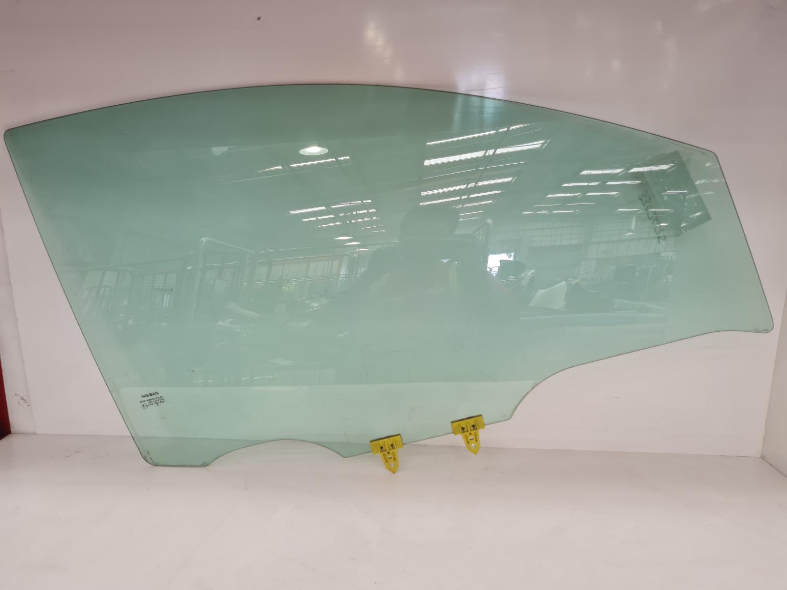 View Auto part RF Door Window Nissan Note 2009