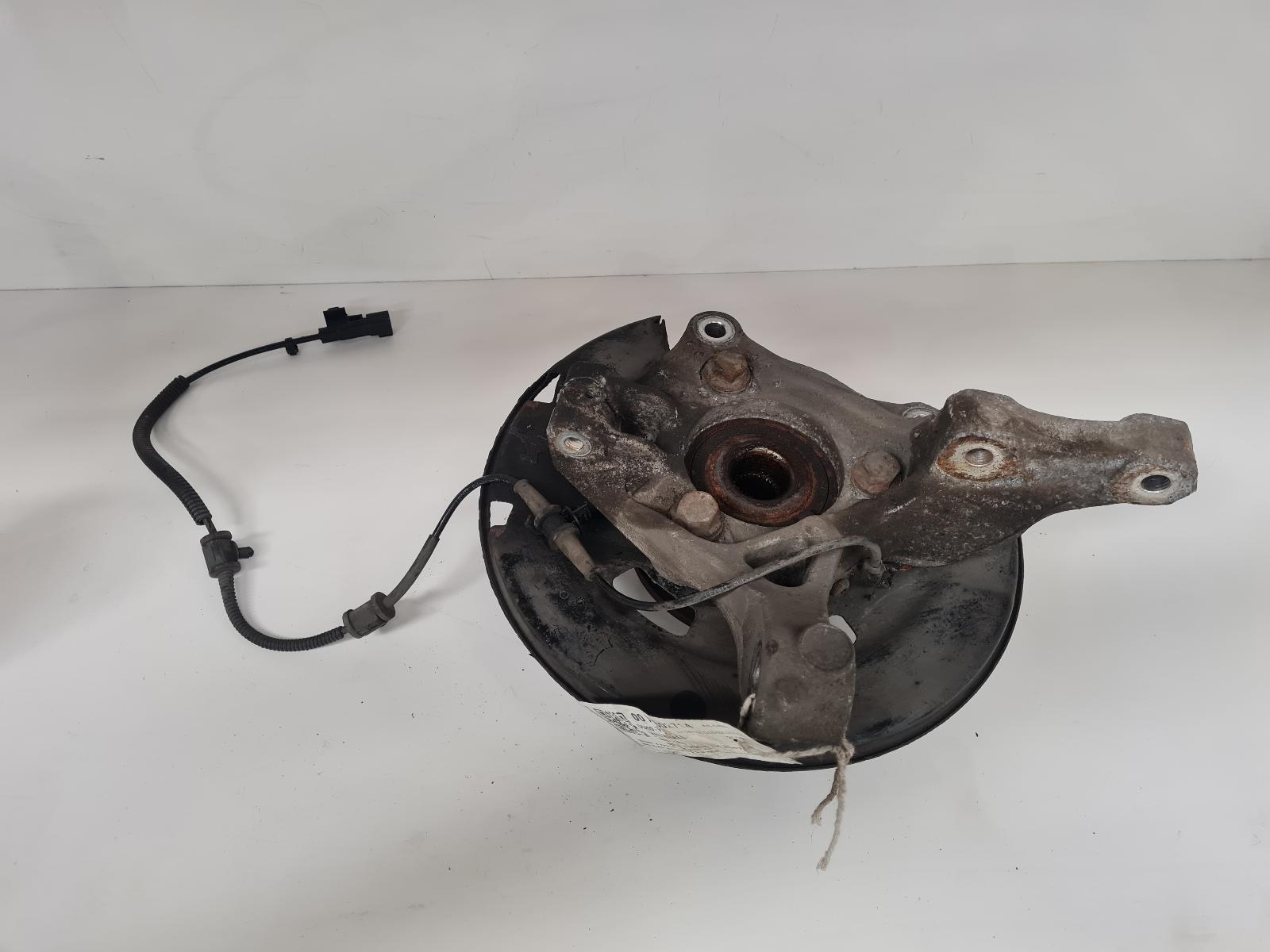 View Auto part RF Hub/Stub Axle Assembly Vauxhall Astra 2010