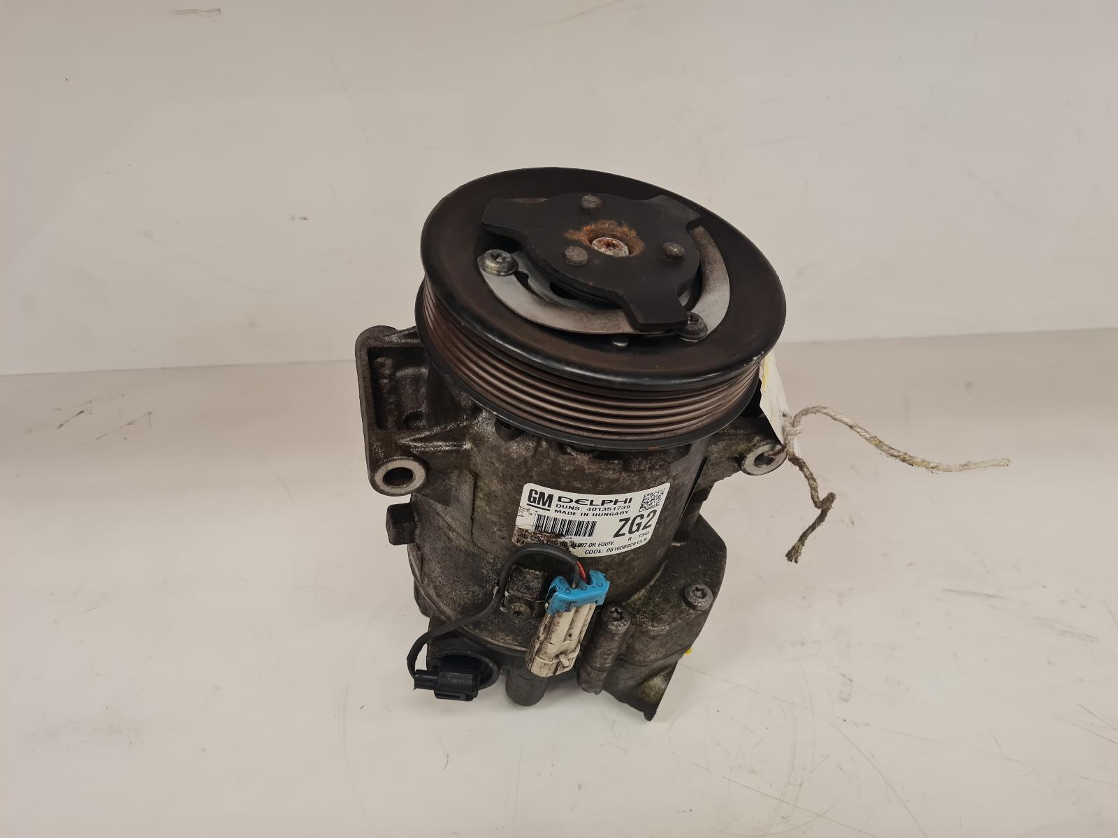 View Auto part Compressor Vauxhall Astra 2010