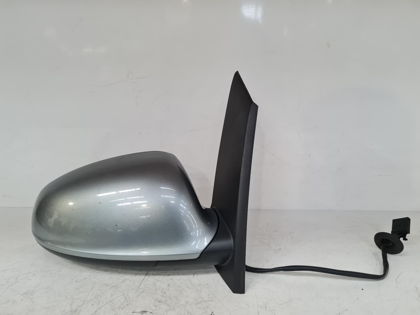 View Auto part R Door Mirror Vauxhall Astra 2010
