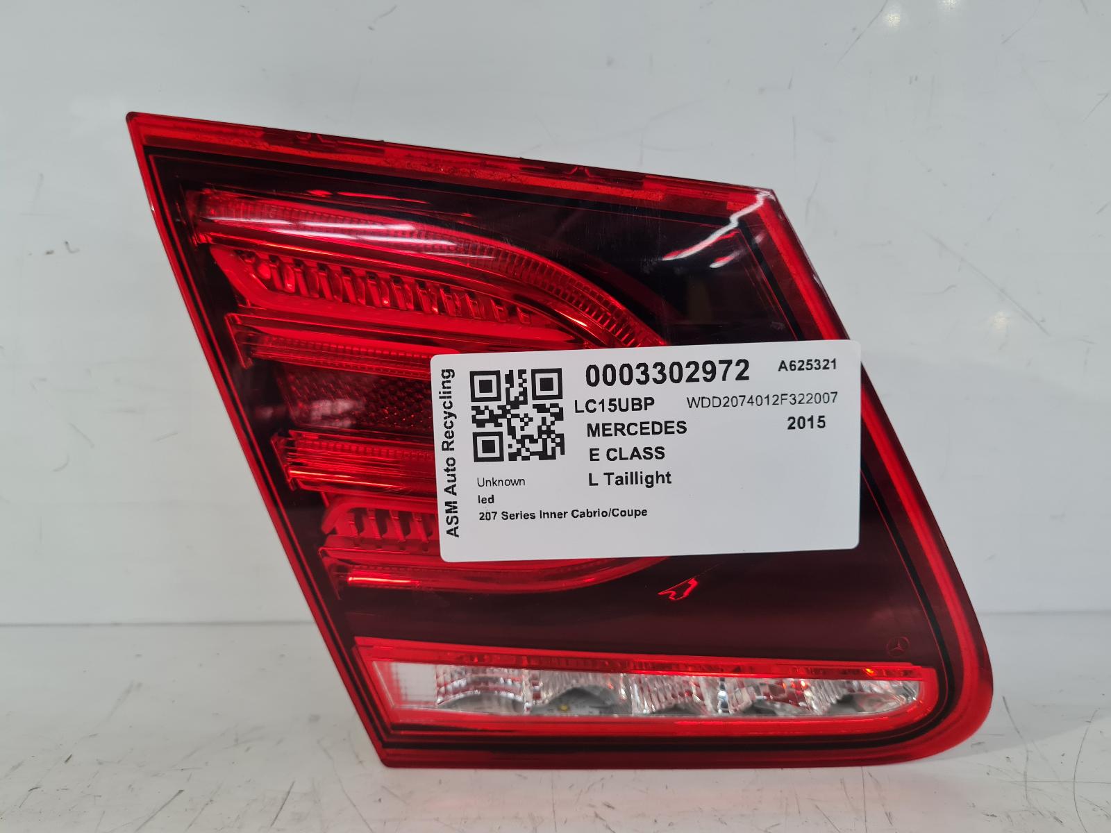 View Auto part L Taillight Mercedes E Class 2015