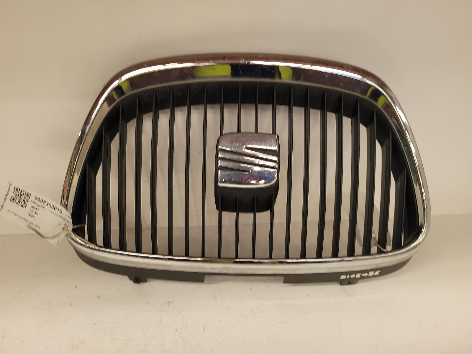 View Auto part Grille Seat Leon 2010