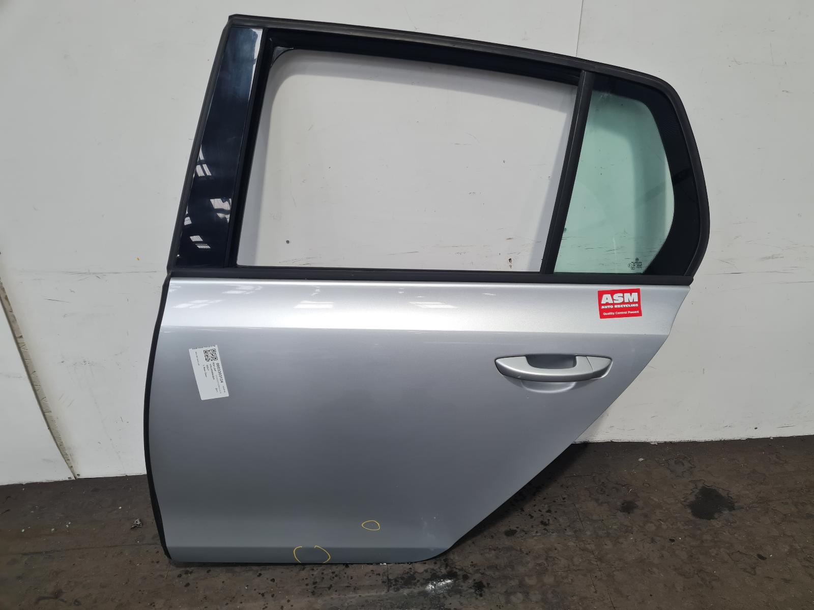 View Auto part L Rear Door Volkswagen Golf 2011