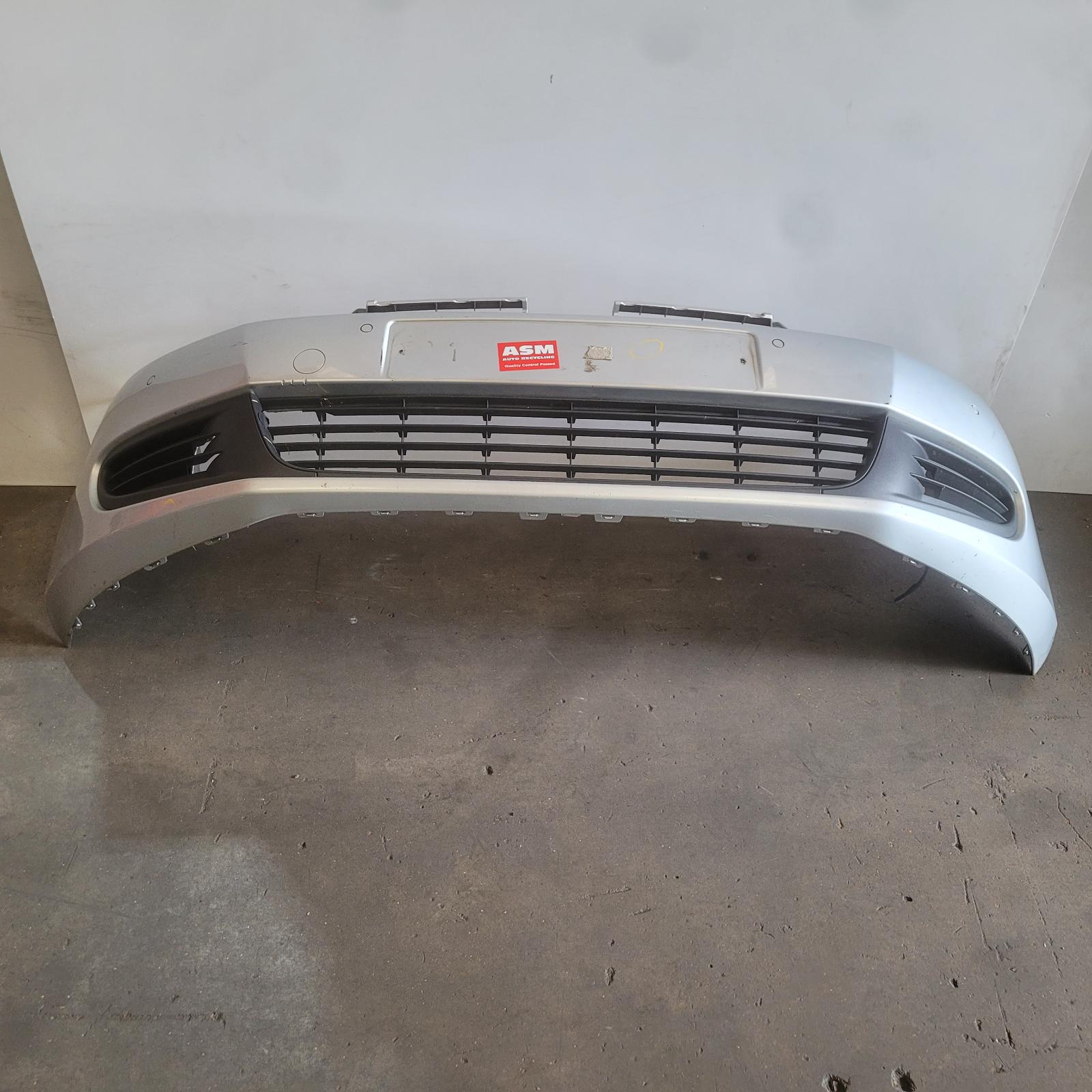 View Auto part Front Bumper Volkswagen Golf 2011