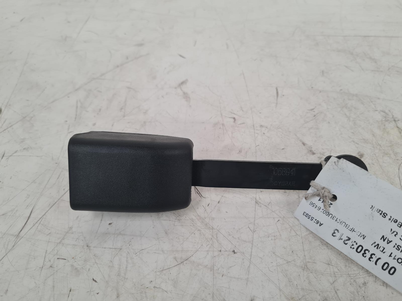 View Auto part Seat Belt Nissan Micra 2011
