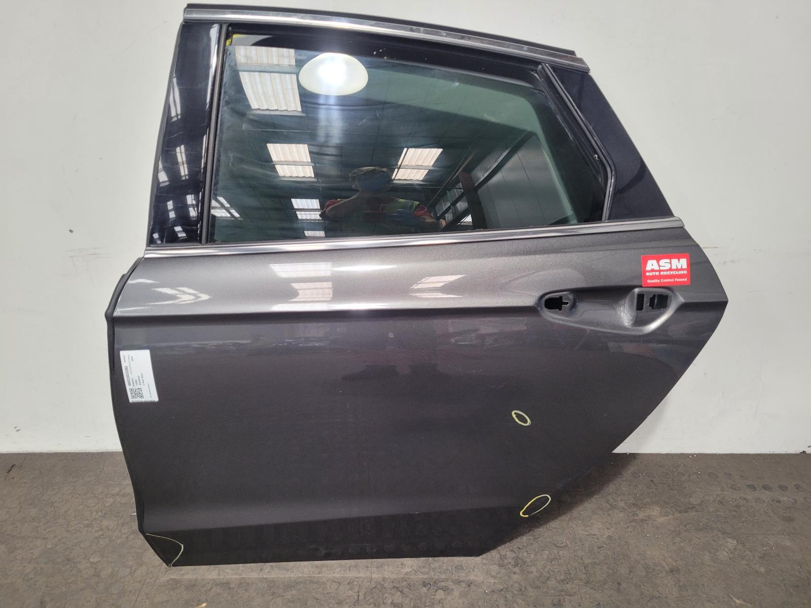 View Auto part L Rear Door Ford Mondeo 2016