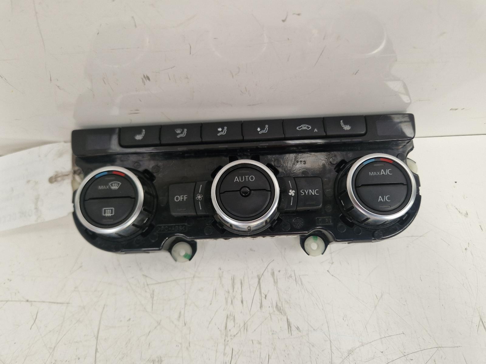 View Auto part Heater/AC Controller Volkswagen Passat Cc 2014