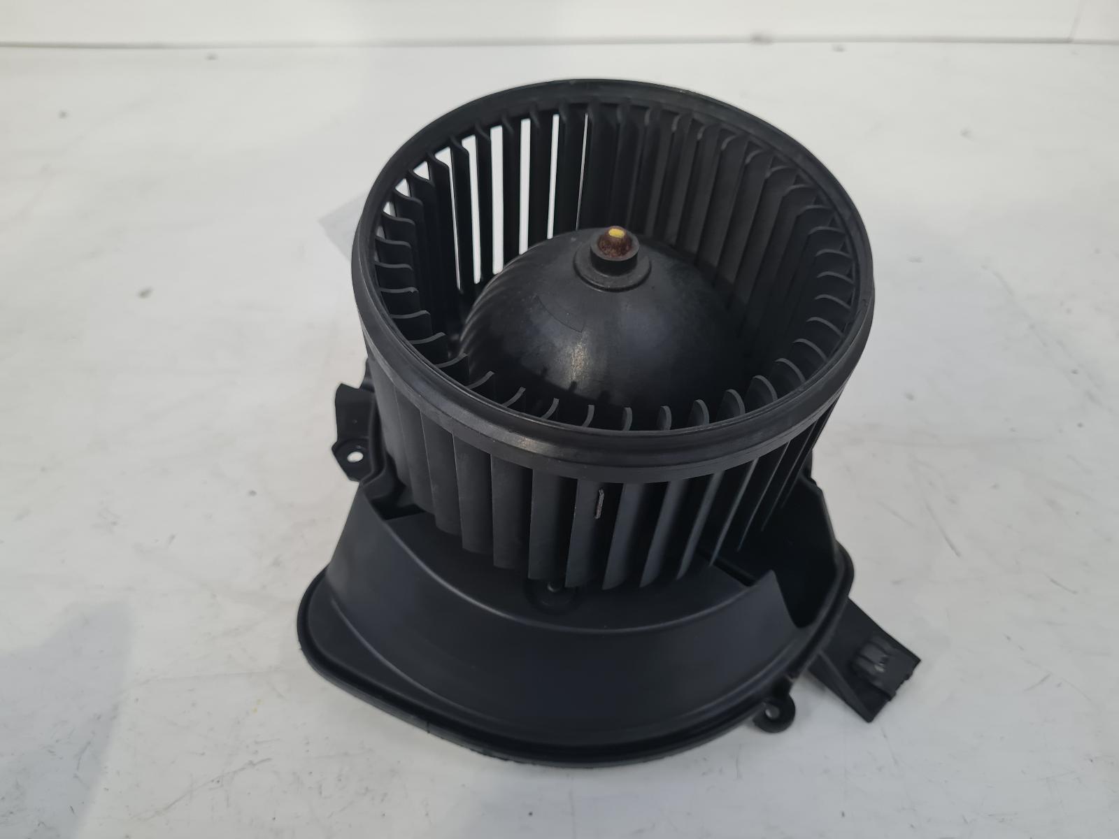 View Auto part Heater Motor/Assembly Alfa Romeo Mito 2016