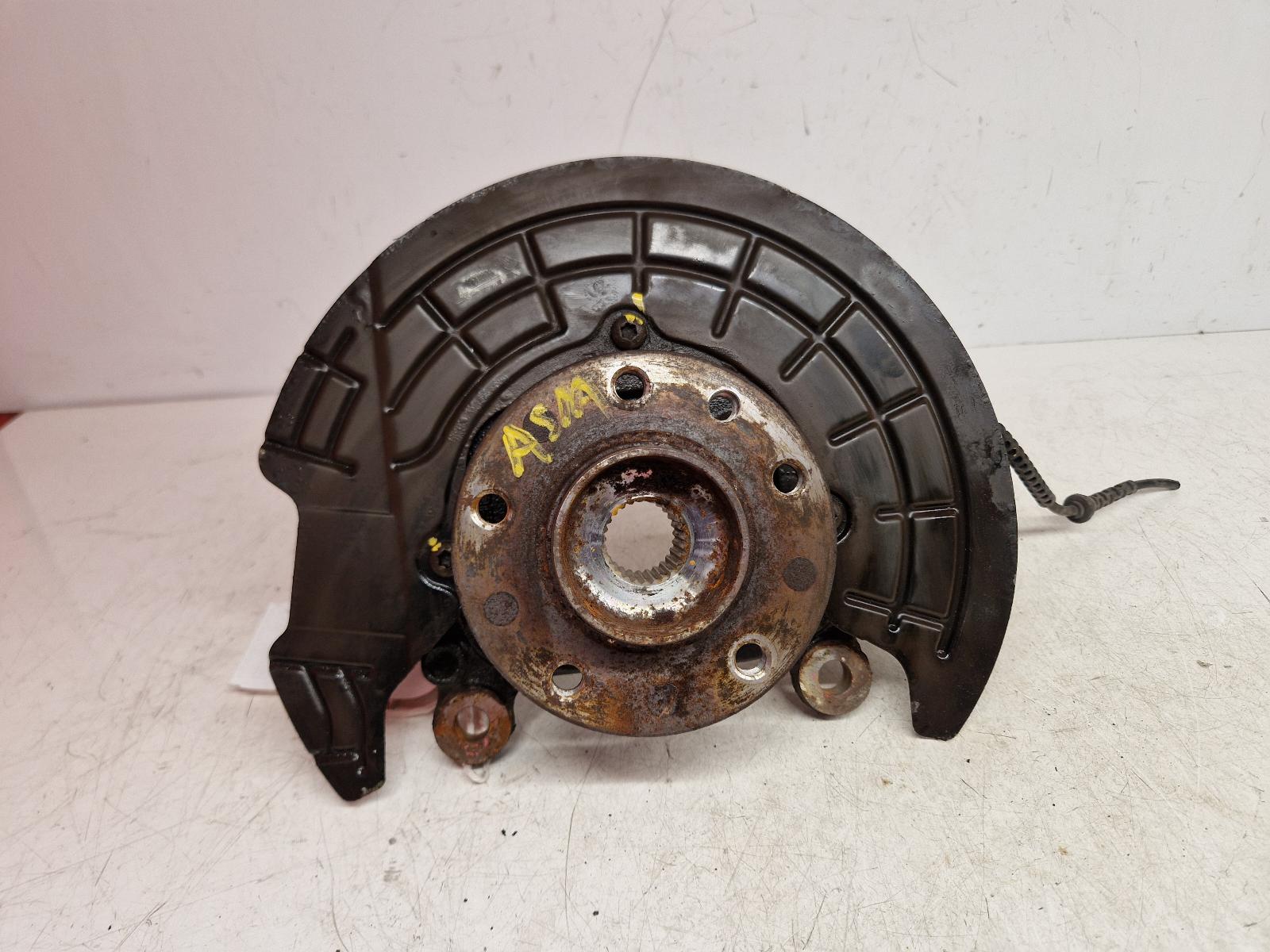View Auto part RF Hub/Stub Axle Assembly Fiat 500x 2020
