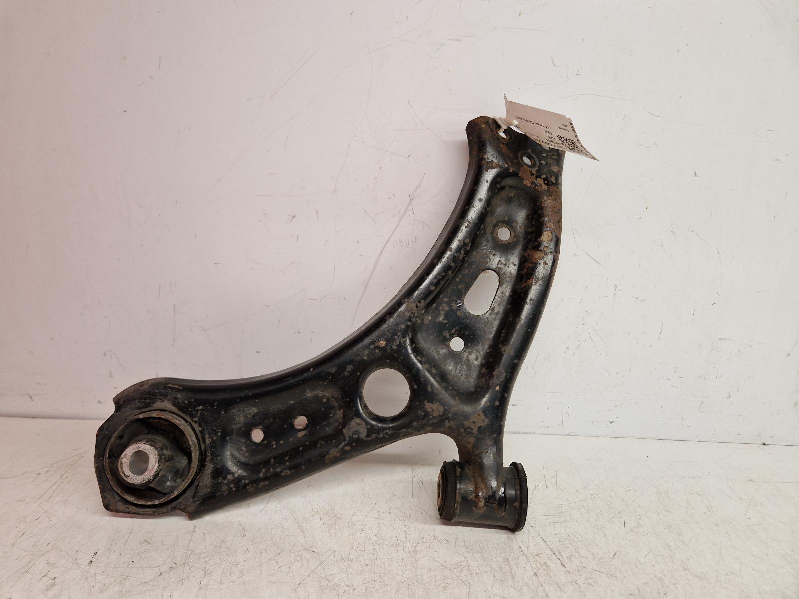 View Auto part LF Lower Control Arm Fiat 500x 2020