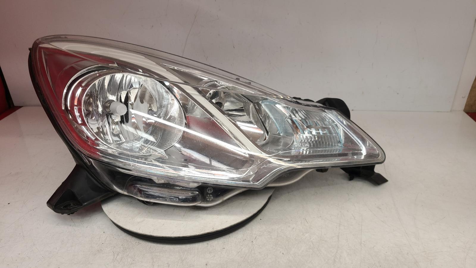 View Auto part R Headlamp Citroen C3 2012