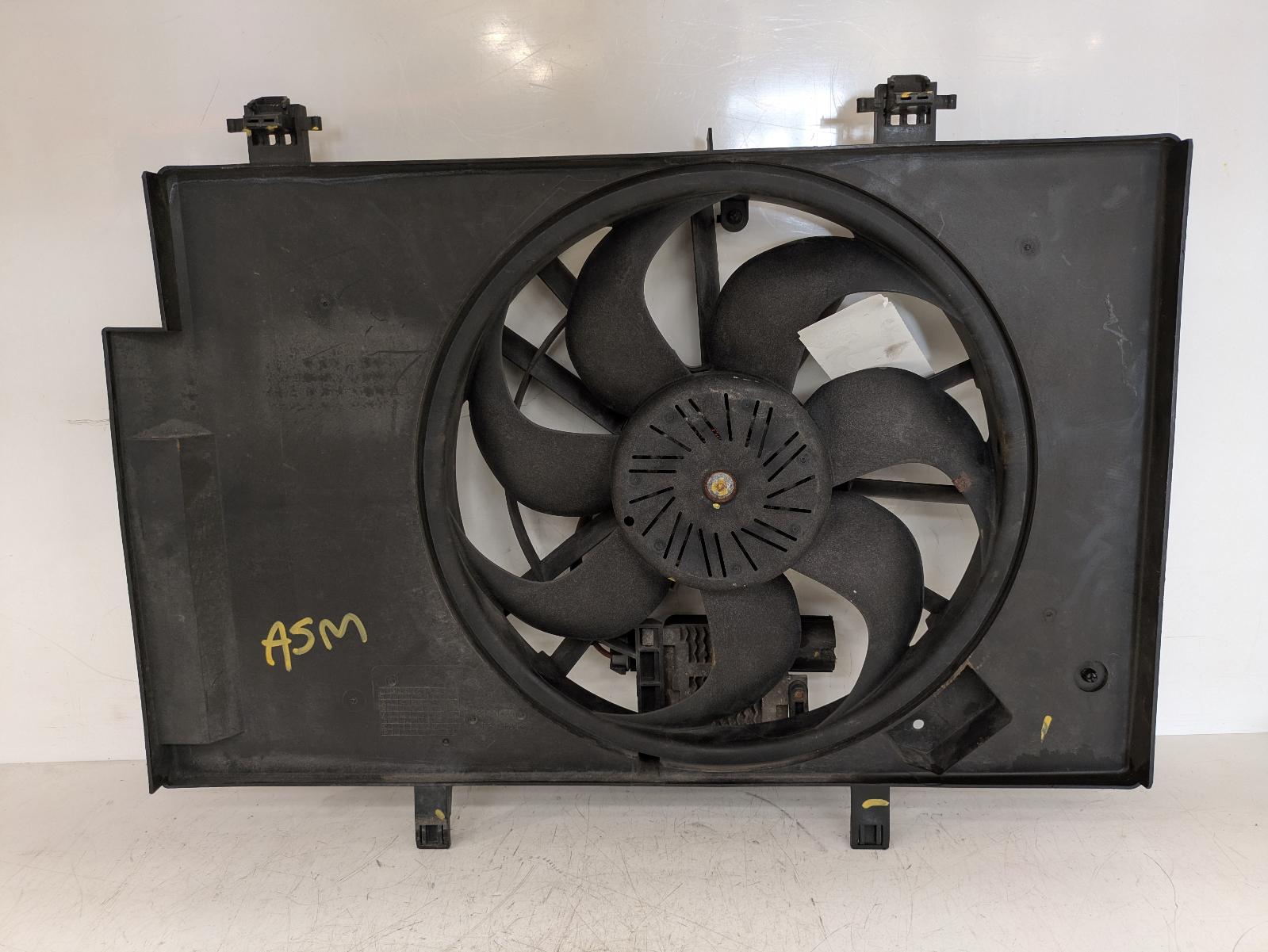 View Auto part Engine Cooling Motor Ford Fiesta 2012