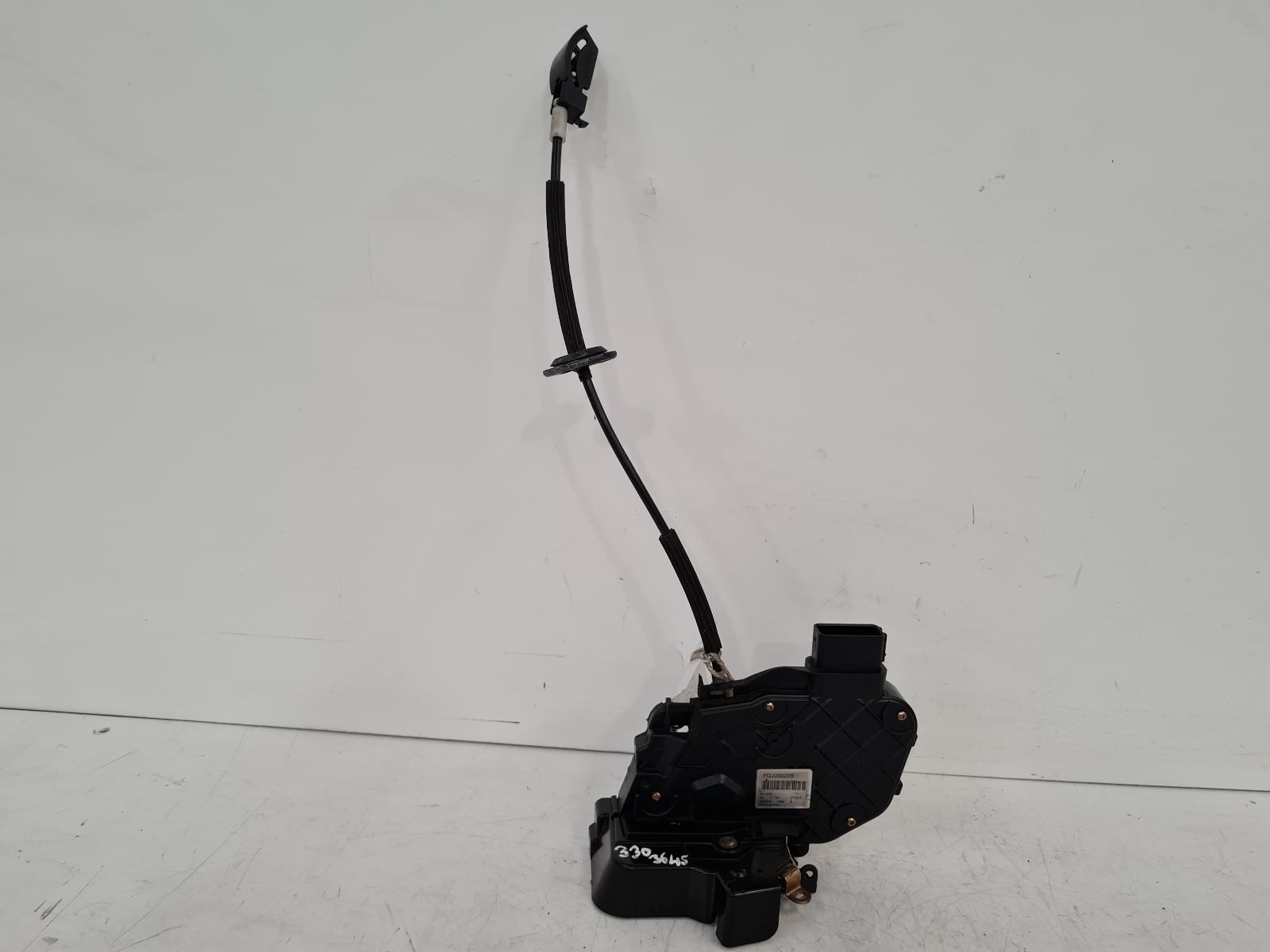 View Auto part Door Lock Assembly Land Rover Range Rover Sport 2005