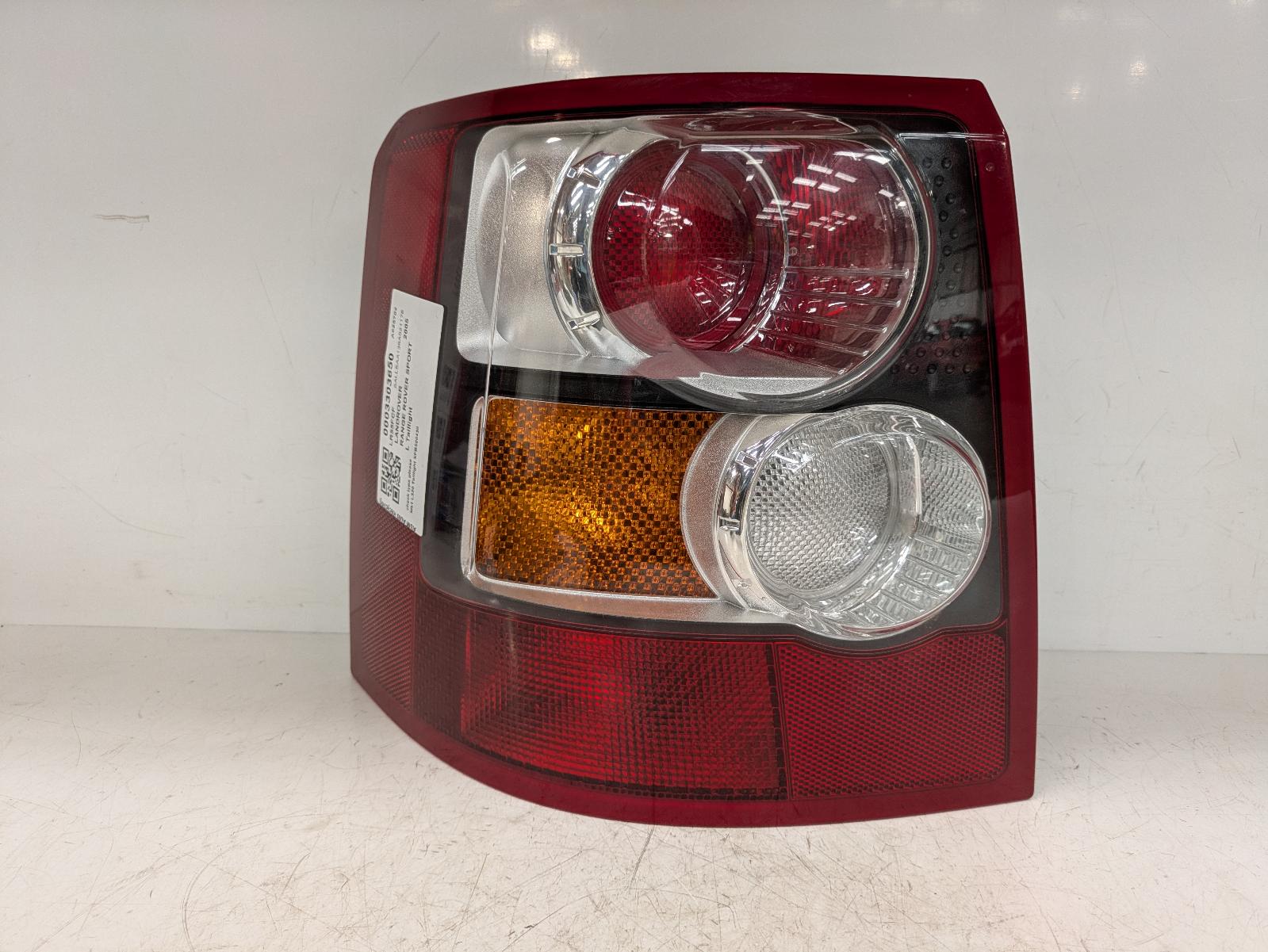 View Auto part L Taillight Land Rover Range Rover Sport 2005