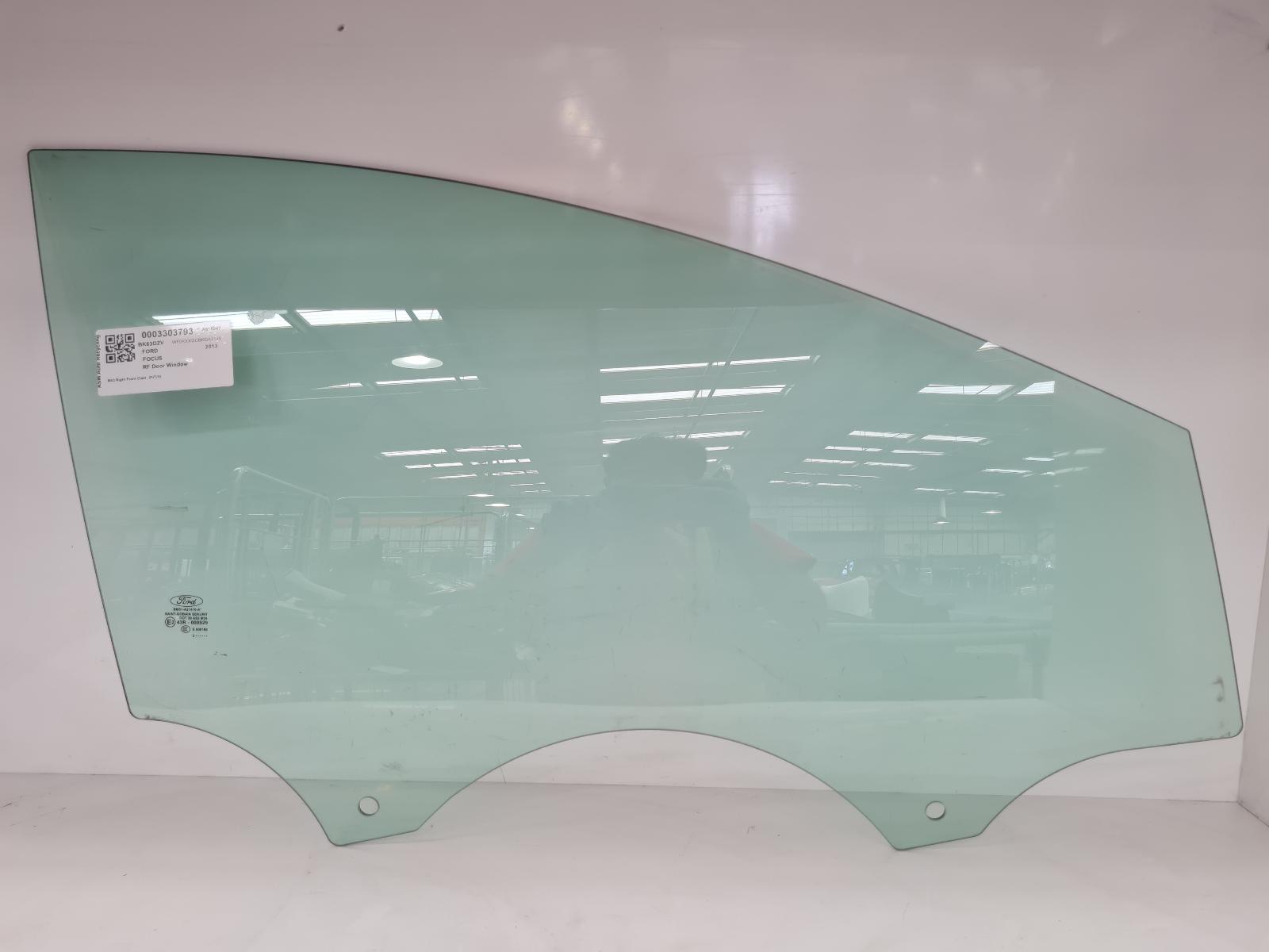 View Auto part RF Door Window Ford Focus 2013