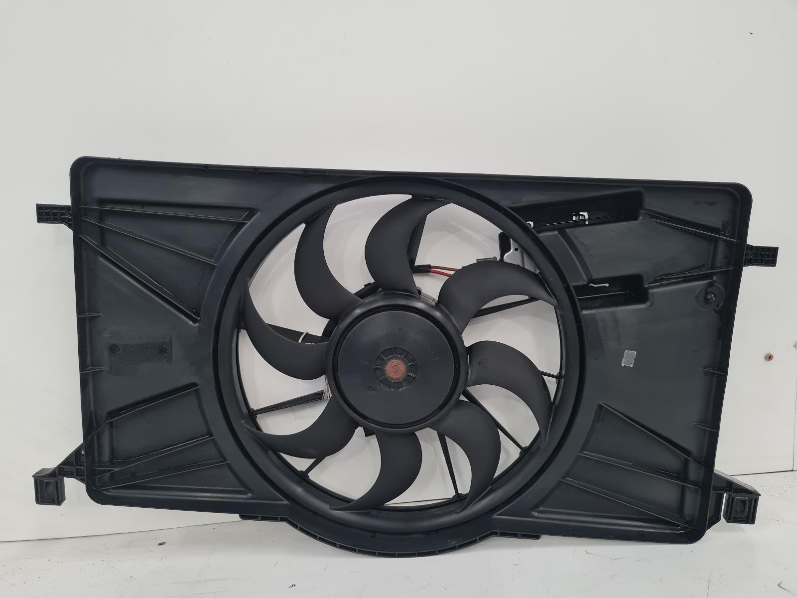View Auto part Engine Cooling Motor Ford Focus 2013