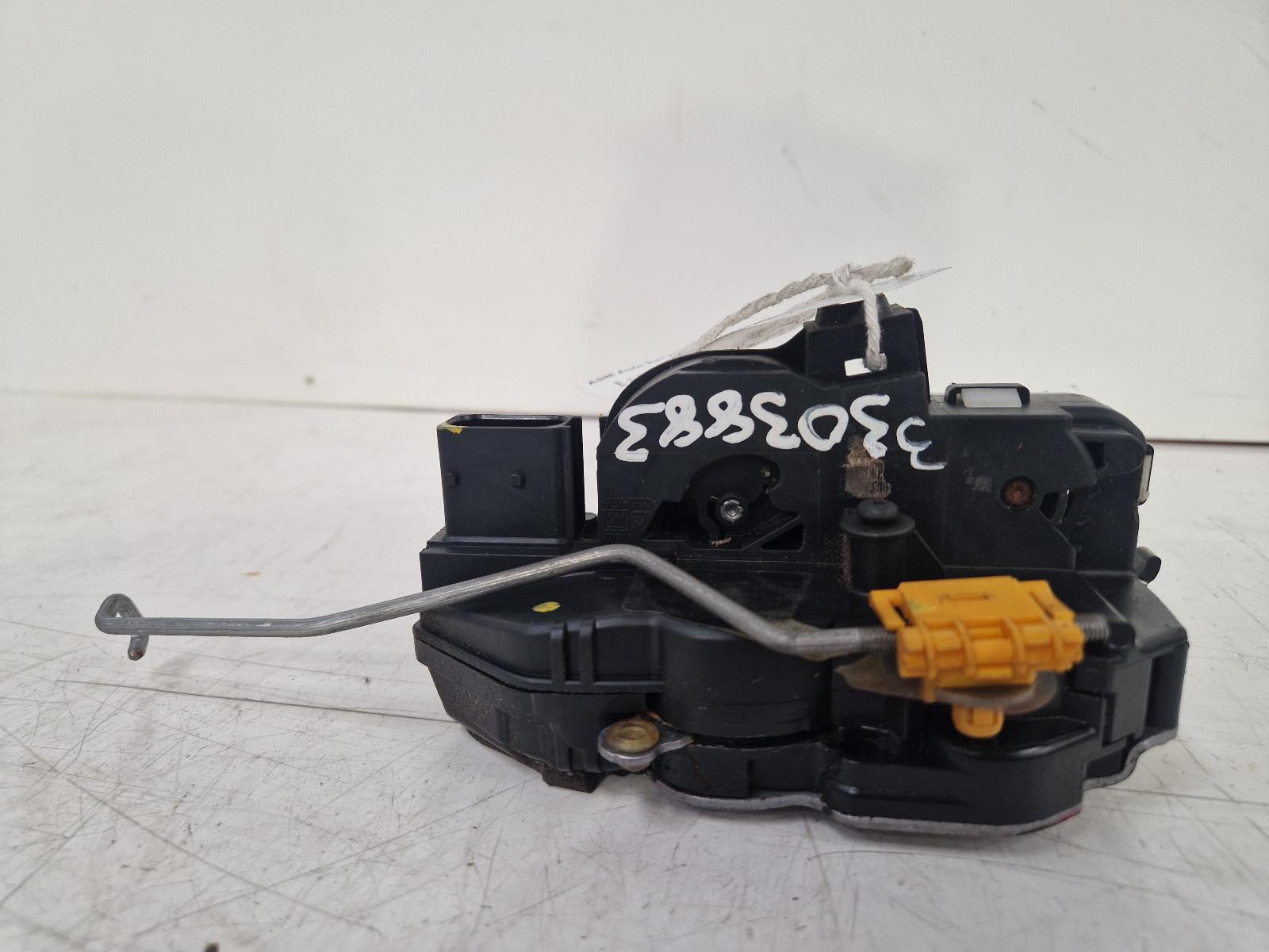 View Auto part Door Lock Assembly Vauxhall Astra 2014