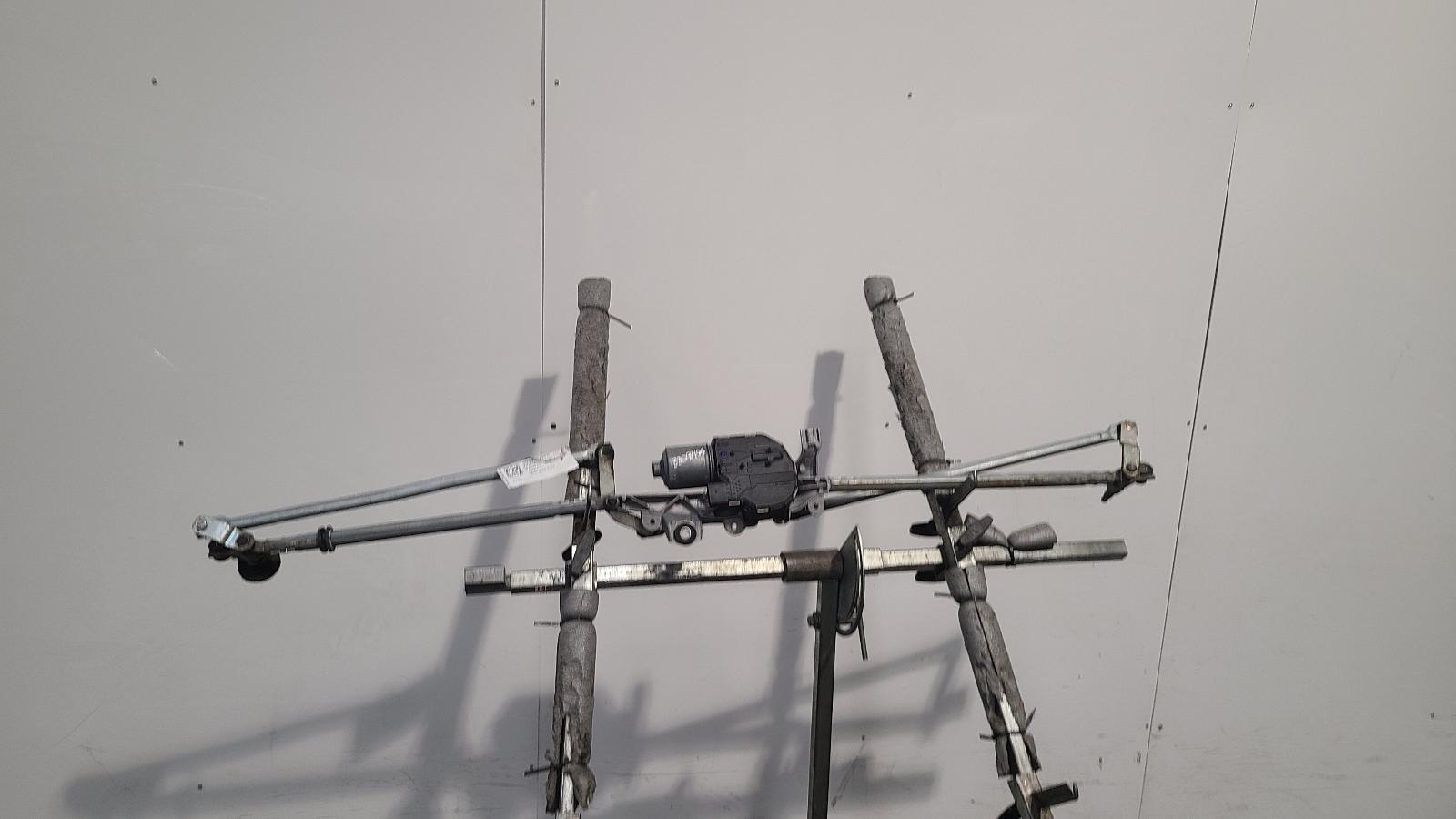View Auto part Wiper Motor Front Vauxhall Astra 2014
