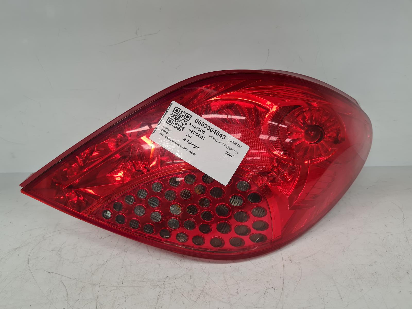 View Auto part R Taillight Peugeot 207 2007