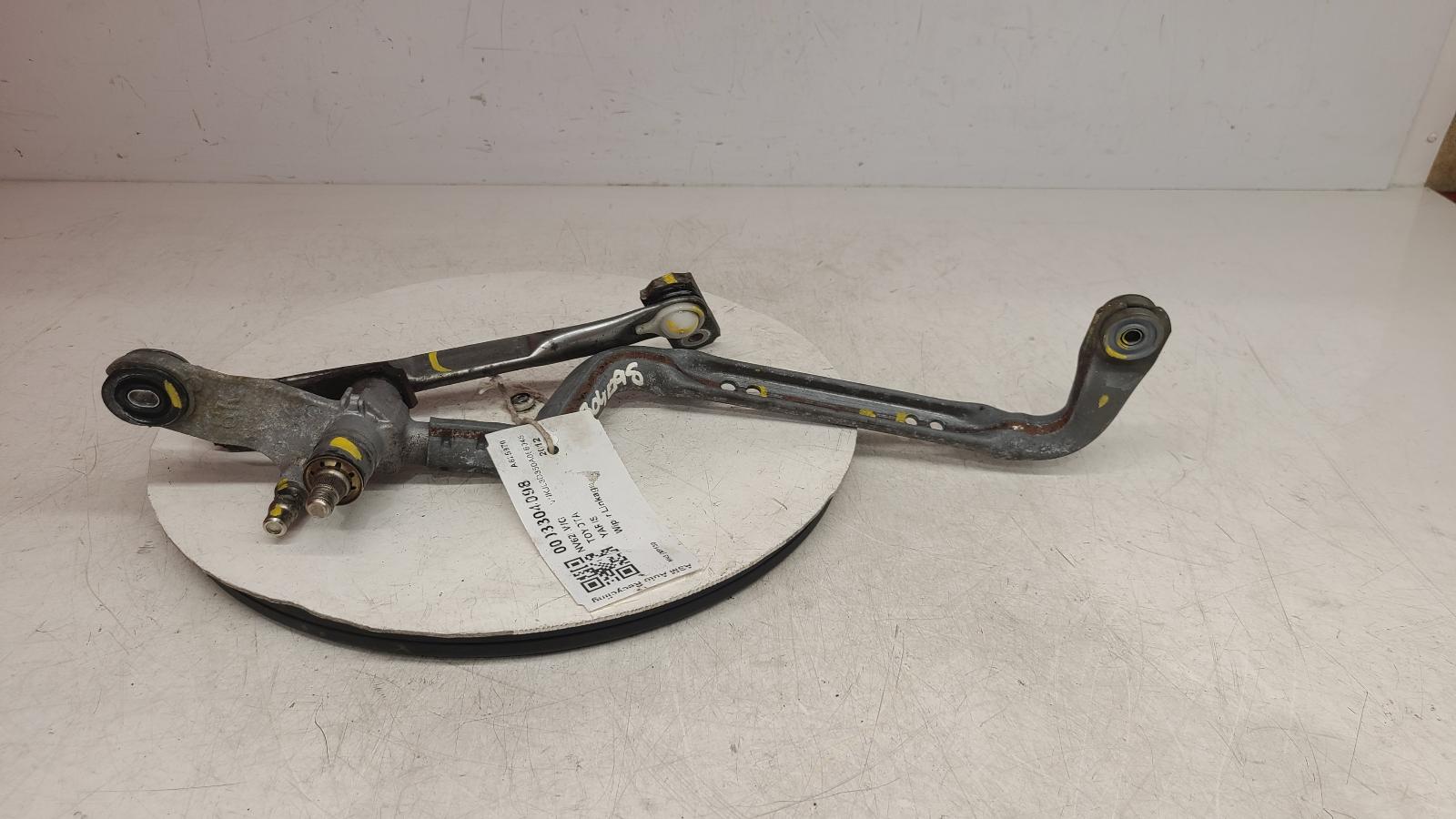 View Auto part Wiper Linkage Toyota Yaris 2012