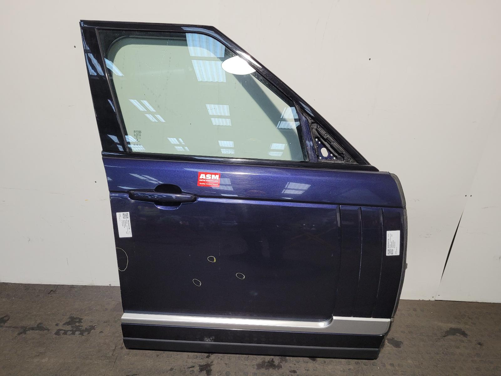 View Auto part R Front Door Land Rover Range Rover 2017