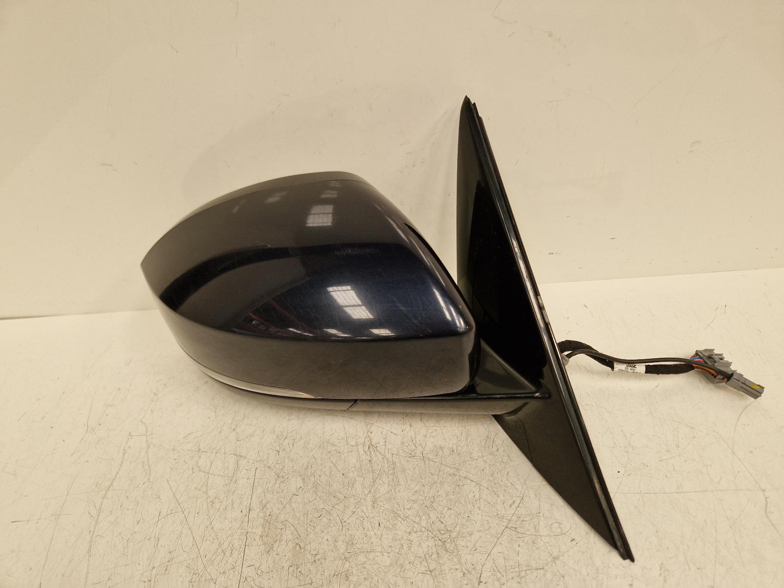View Auto part R Door Mirror Land Rover Range Rover 2017