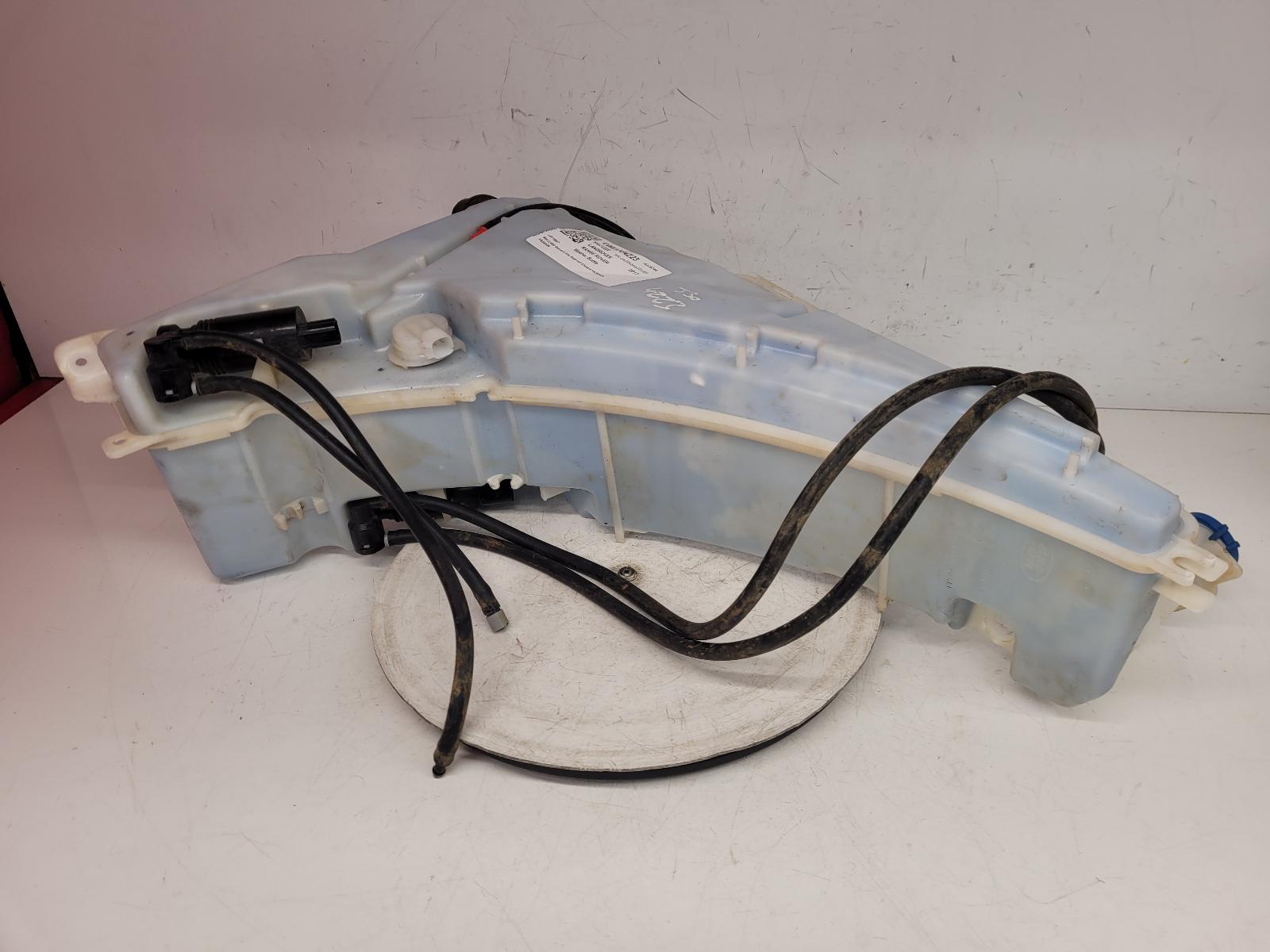 View Auto part Washer Bottle Land Rover Range Rover 2017