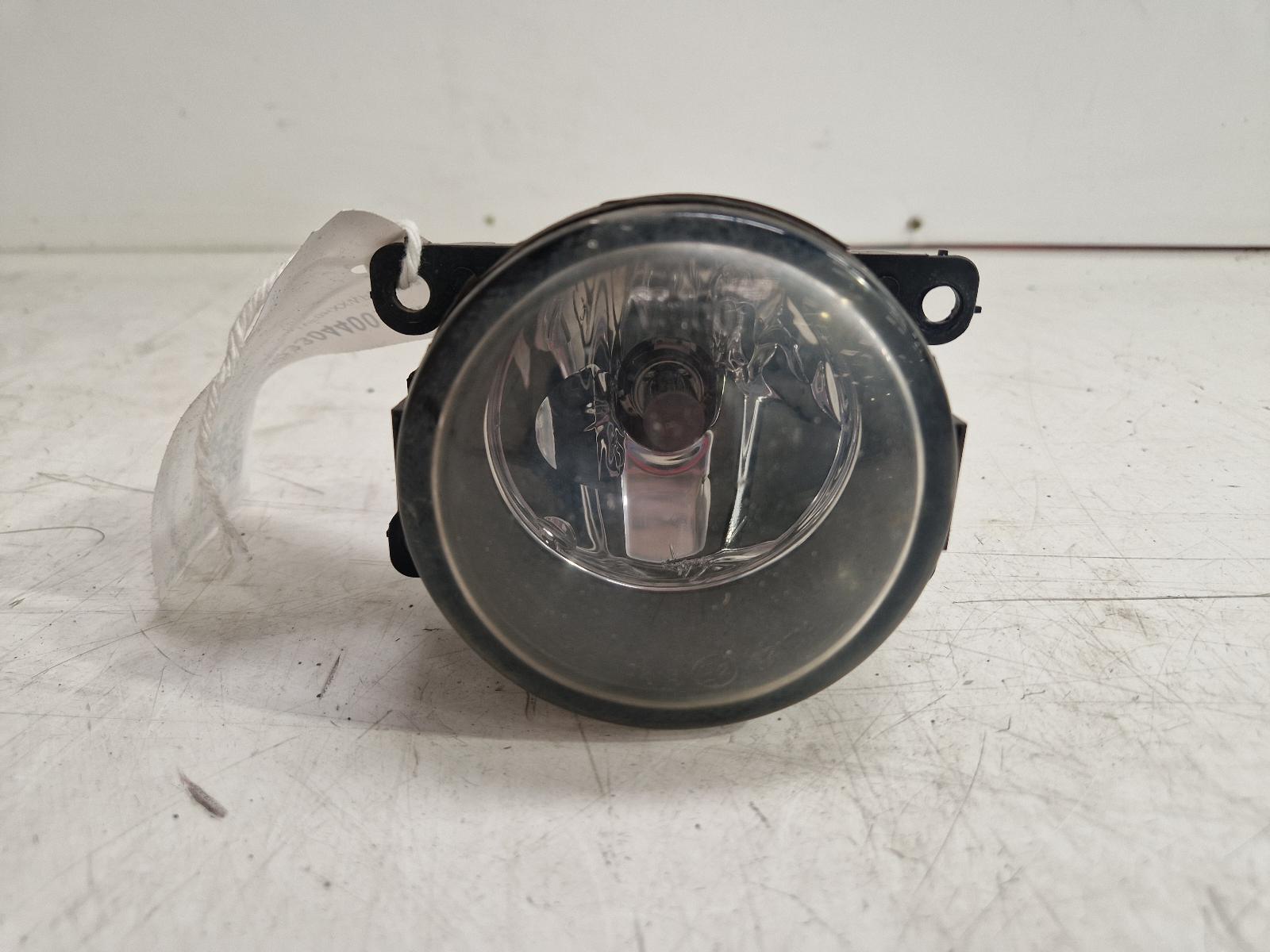 View Auto part Fog Lamp Ford Fiesta 2006