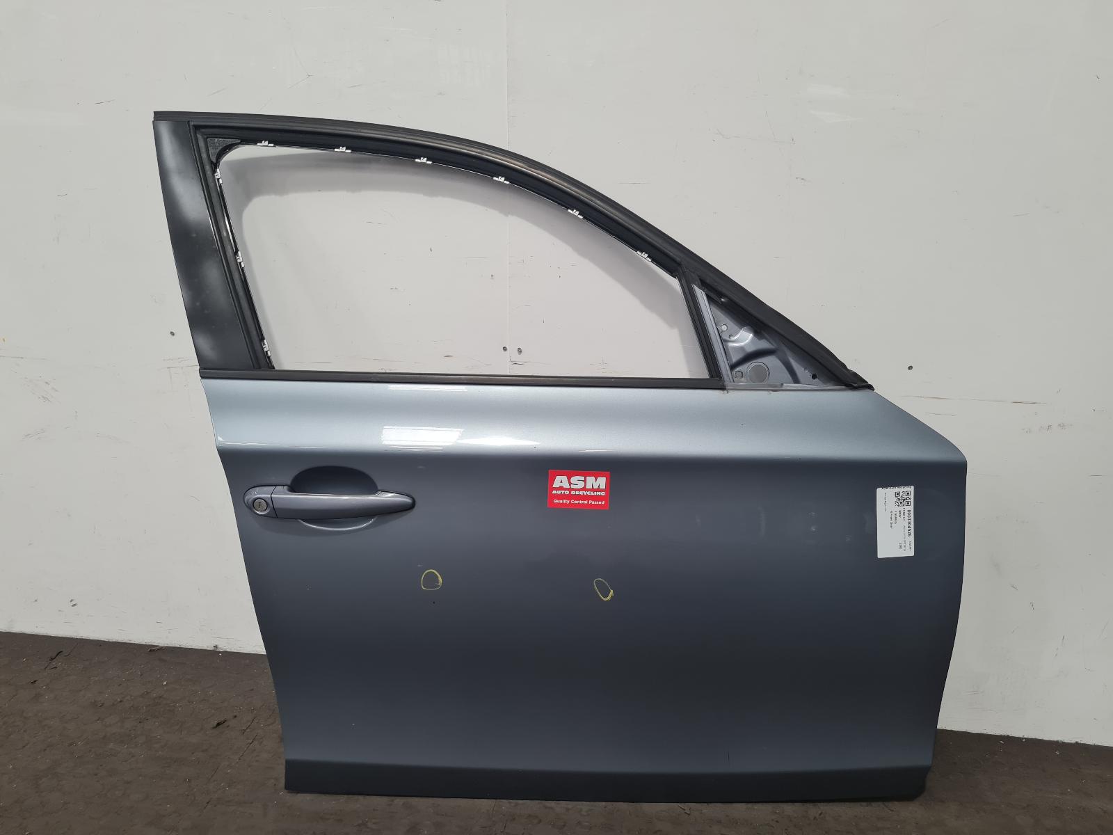 View Auto part R Front Door Bmw 1 Series 2006