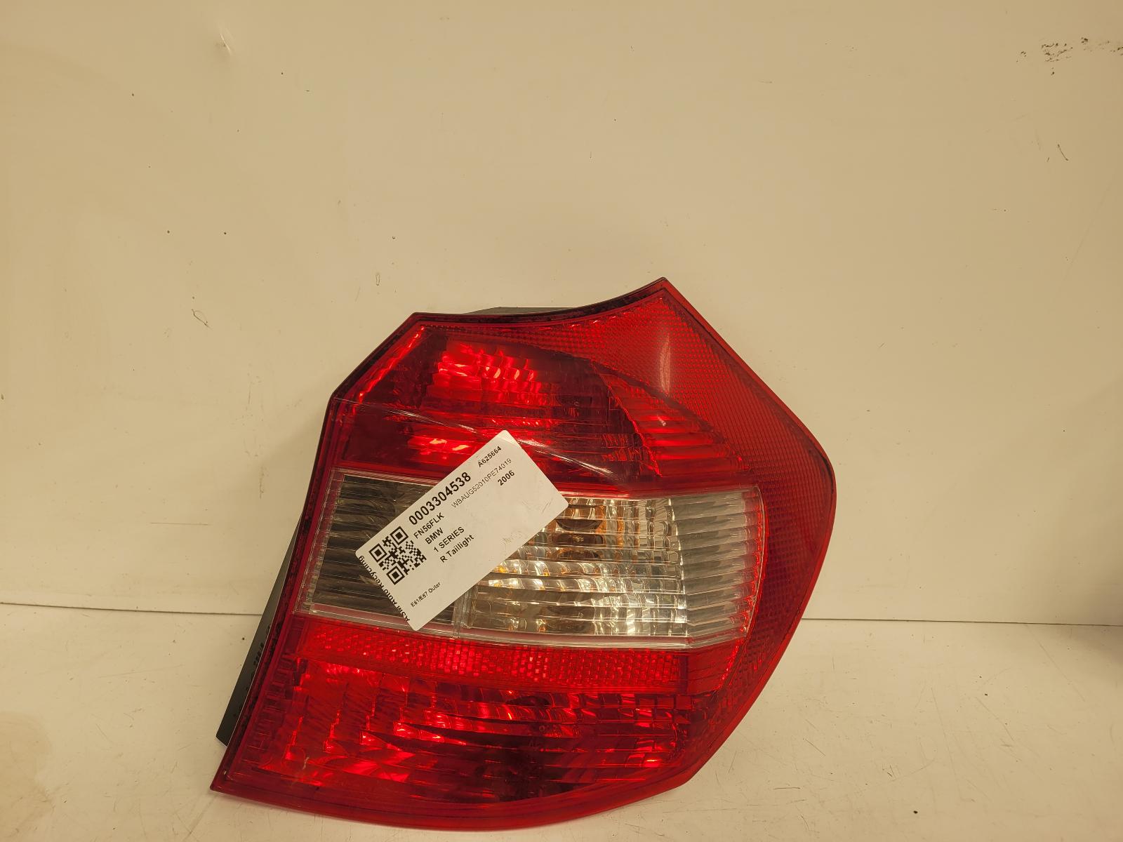 View Auto part R Taillight Bmw 1 Series 2006