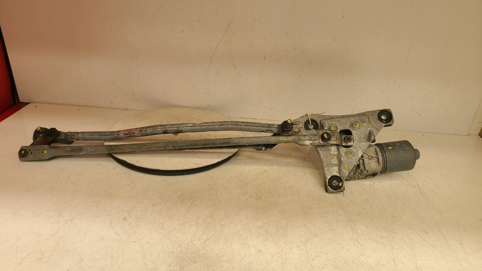 View Auto part Wiper Linkage Volvo C70 2006