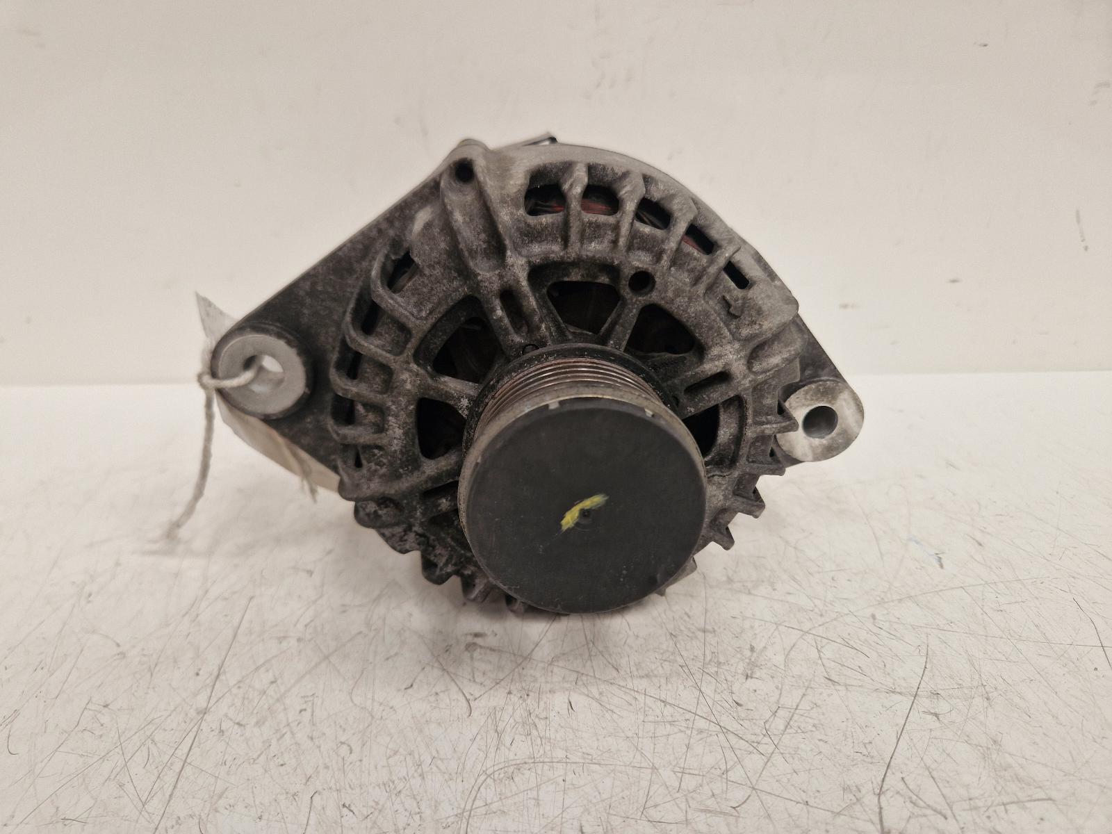 View Auto part Alternator Vauxhall Insignia 2013