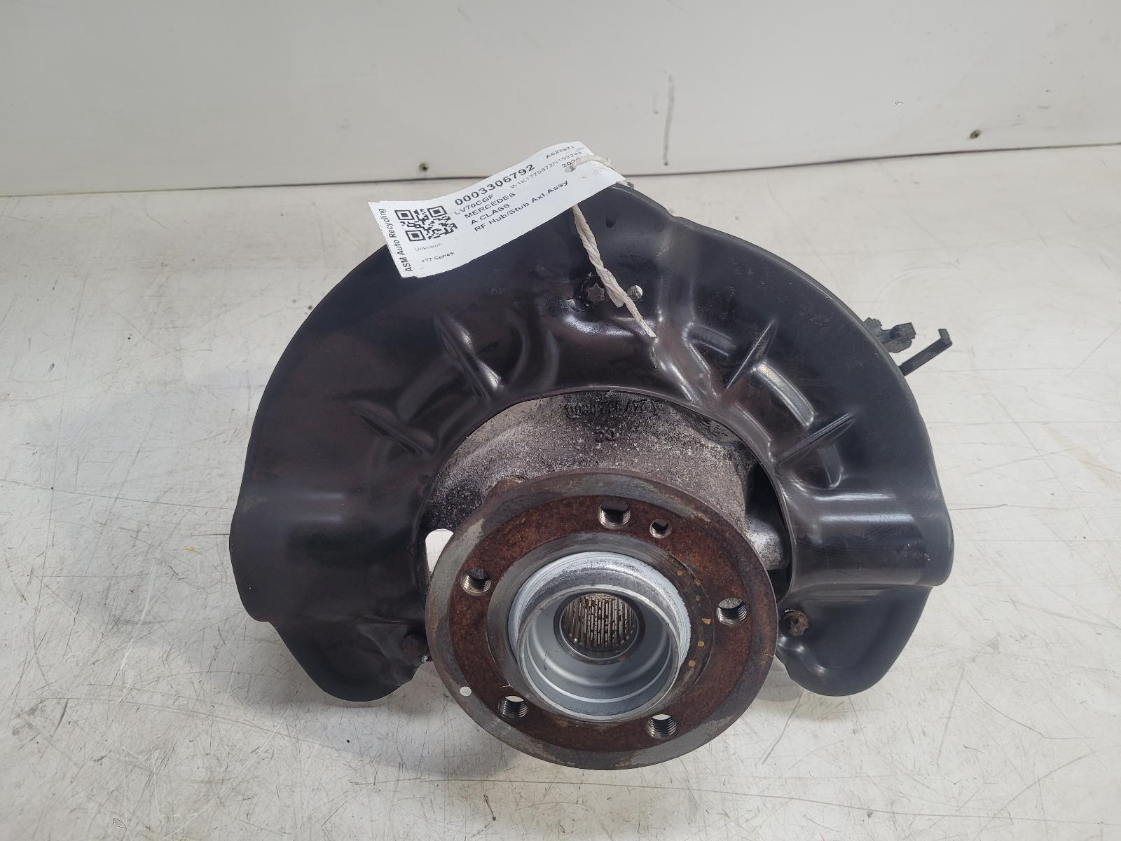 View Auto part RF Hub/Stub Axle Assembly Mercedes A Class 2020