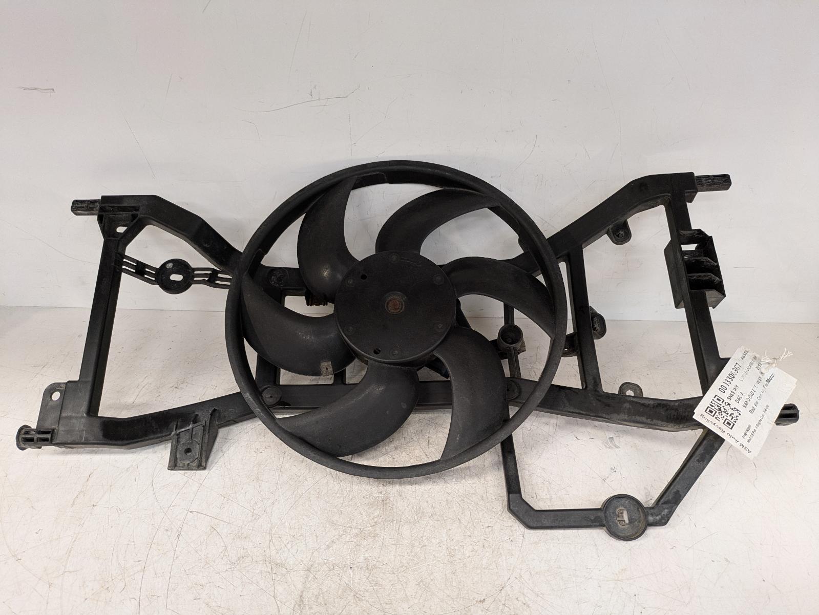 View Auto part Engine Cooling Motor Dacia Sandero Stepway 2013