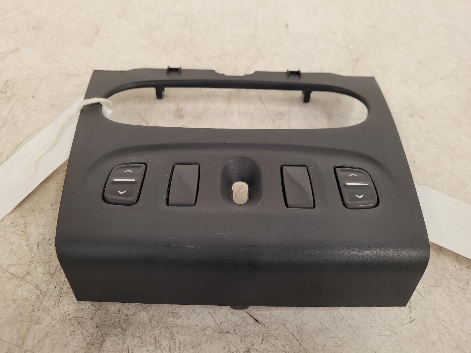 View Auto part Elect. Window Switch Dacia Sandero Stepway 2013