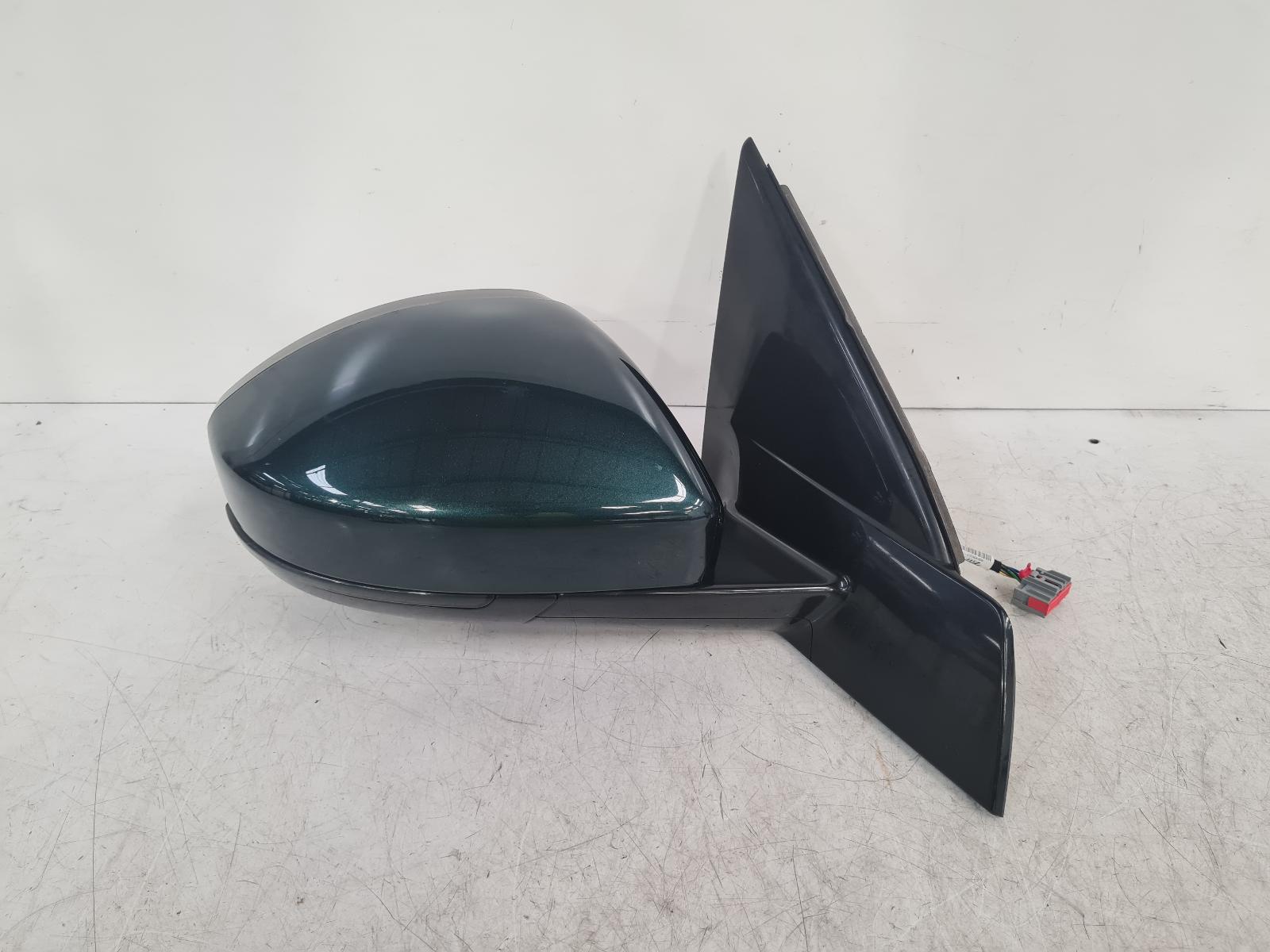 View Auto part R Door Mirror Land Rover Discovery Sport 2016