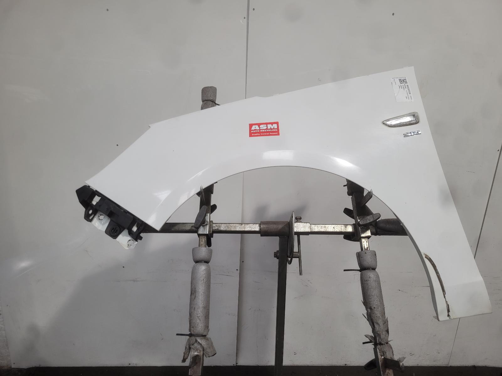 View Auto part L Wing Vauxhall Zafira 2014