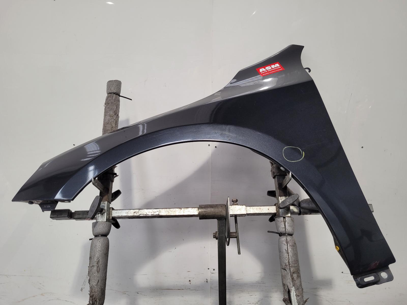 View Auto part L Wing Volvo V60 2013