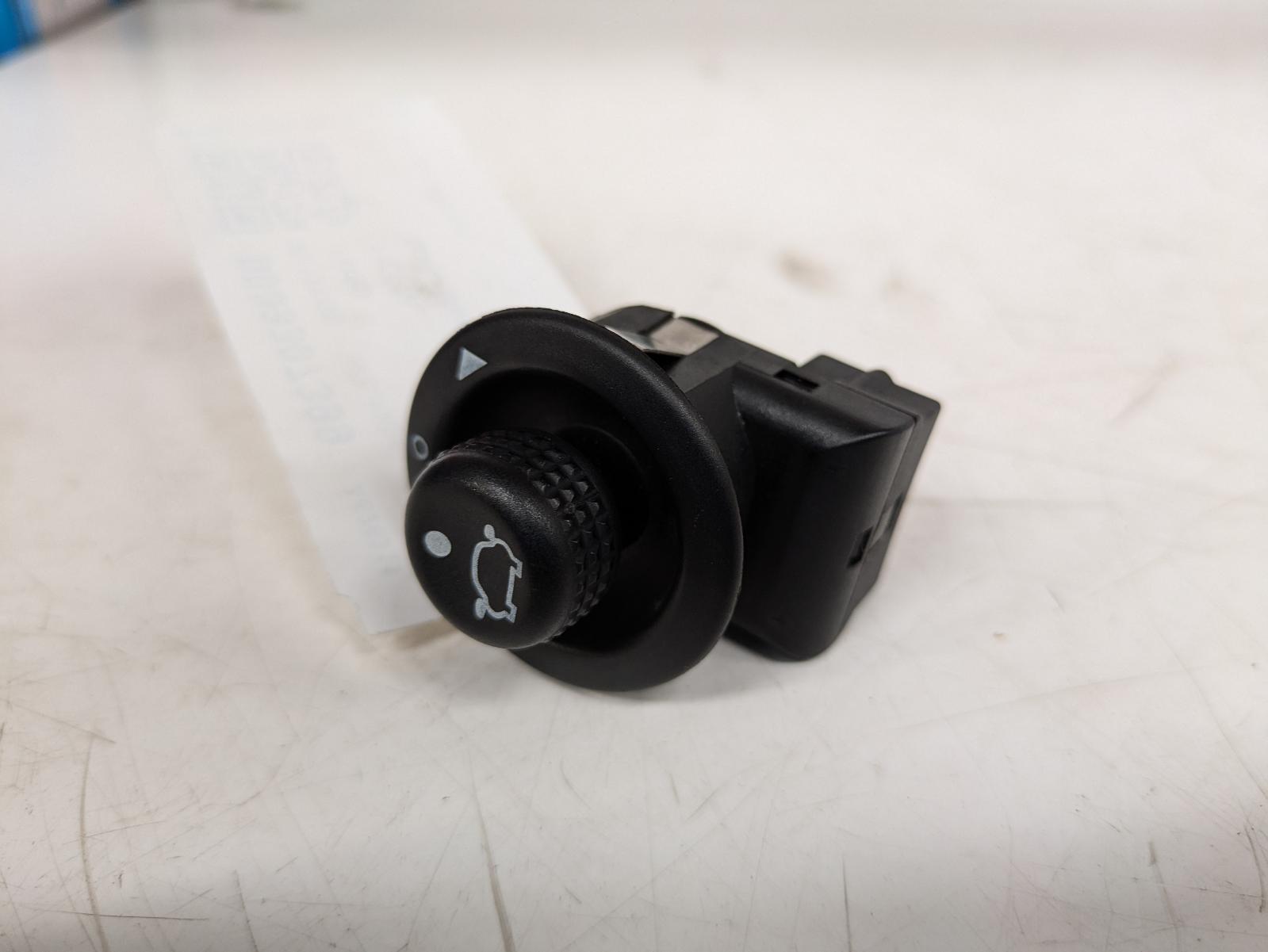 View Auto part Mirror Switch Ford Fiesta 2012