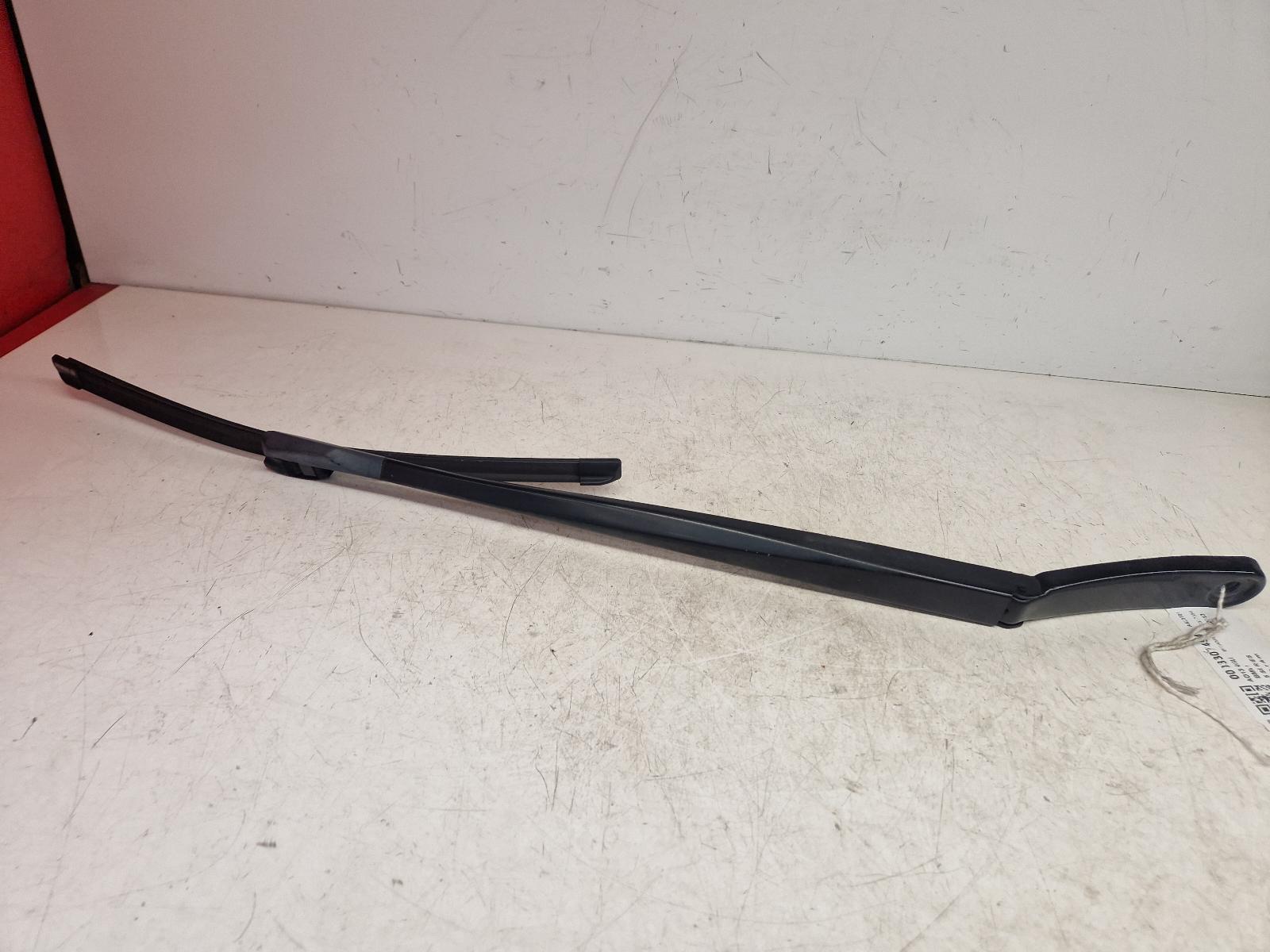 View Auto part Wiper Arm Bmw 5 Series 2013