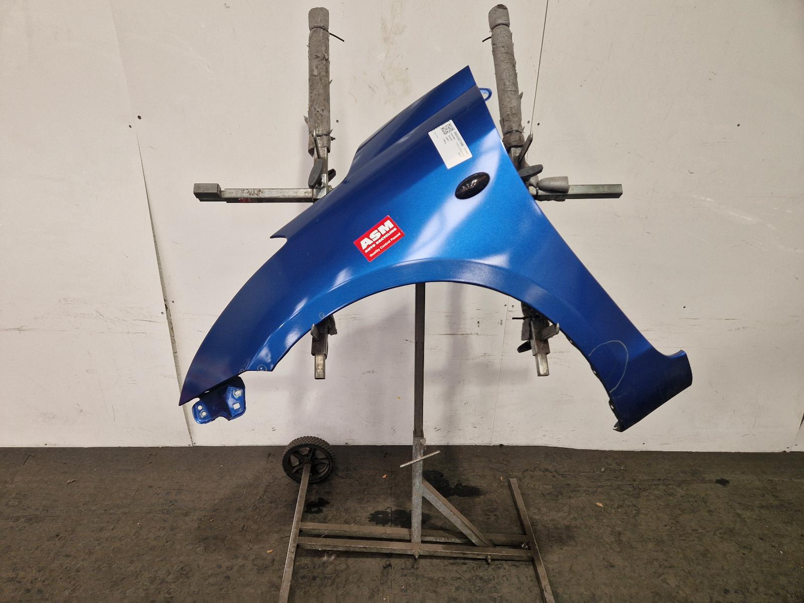 View Auto part L Wing Suzuki Swift 2017