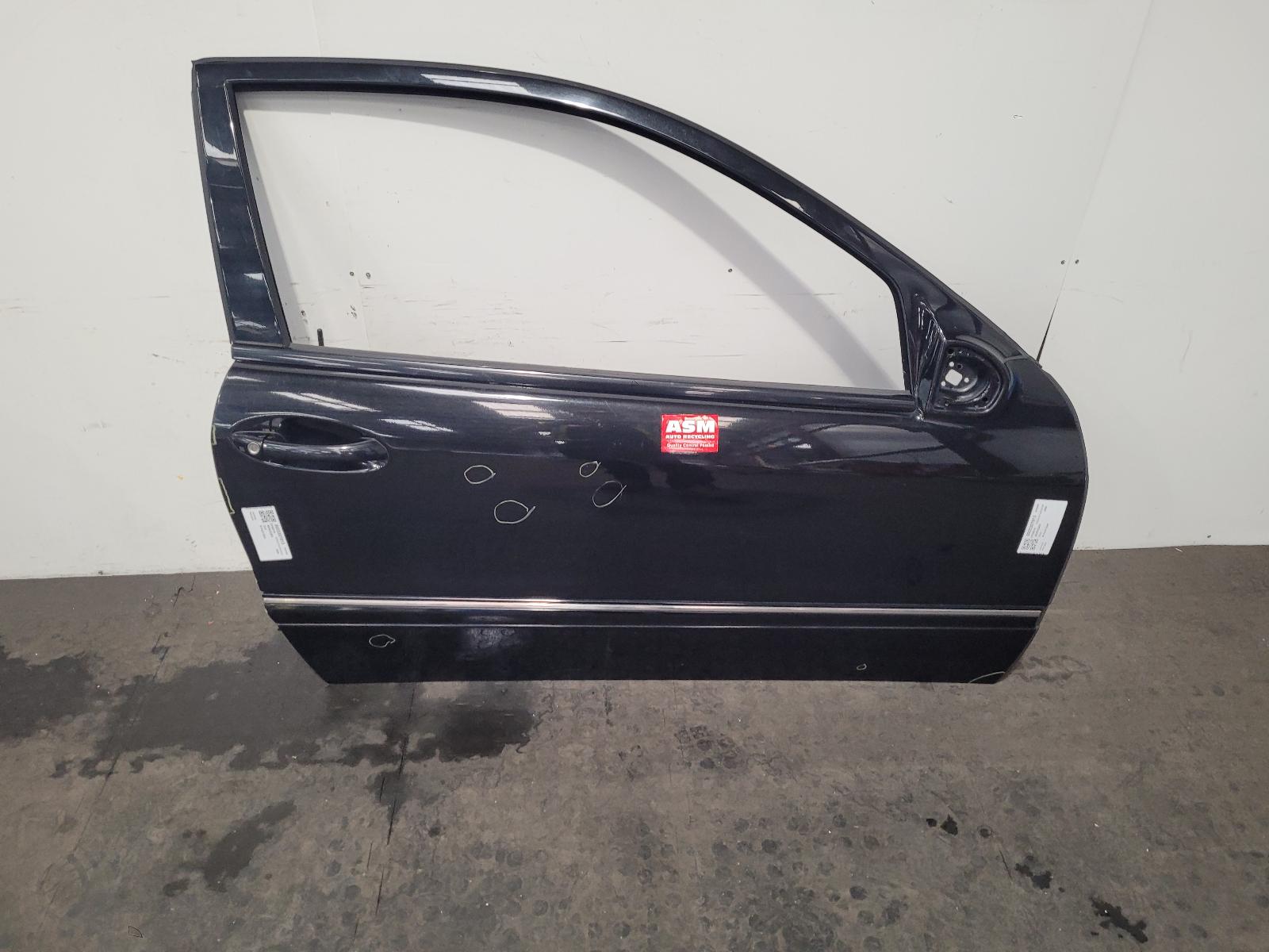View Auto part R Front Door Mercedes Clc 2008