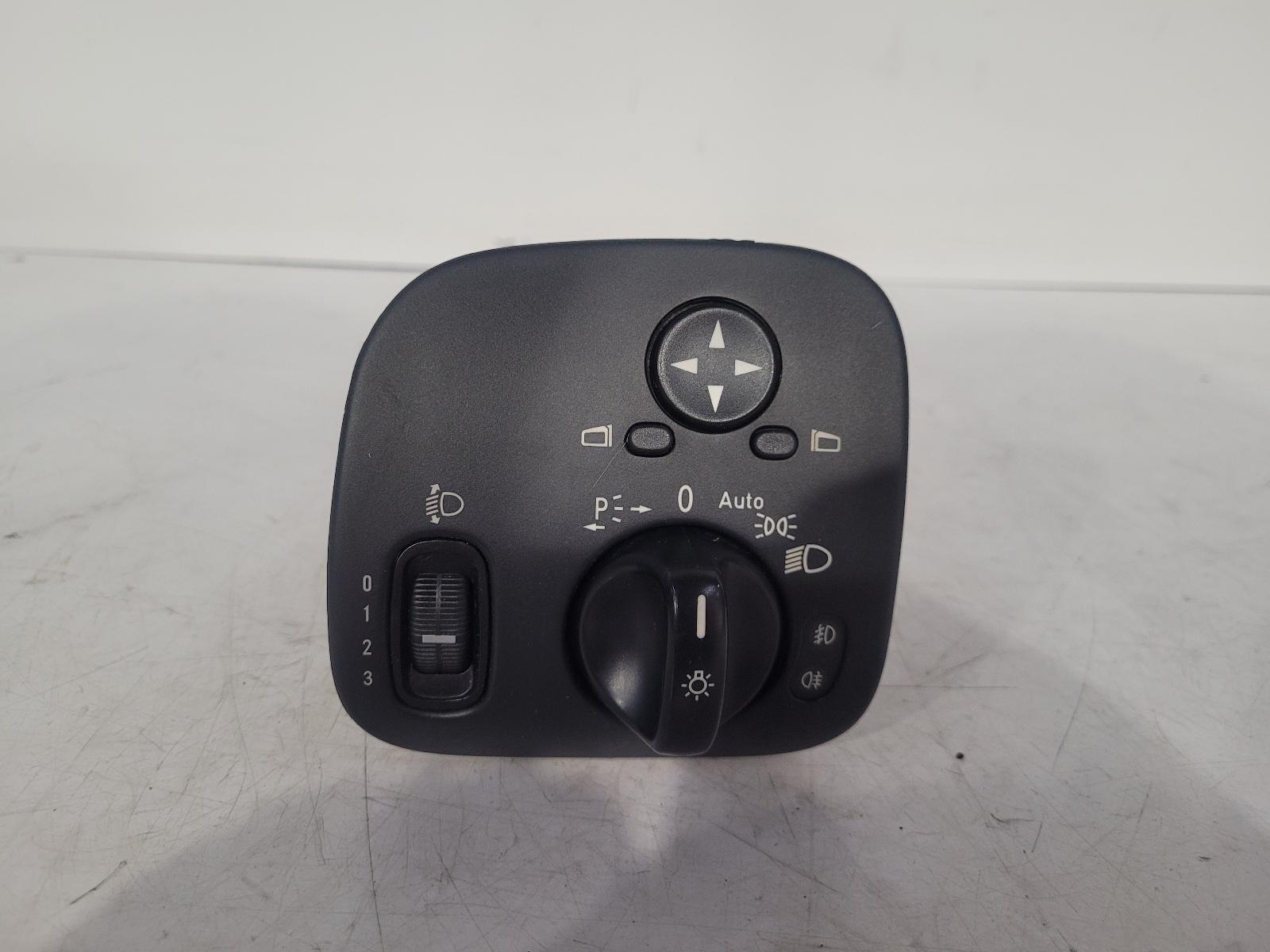 View Auto part Headlight Switch Mercedes Clc 2008