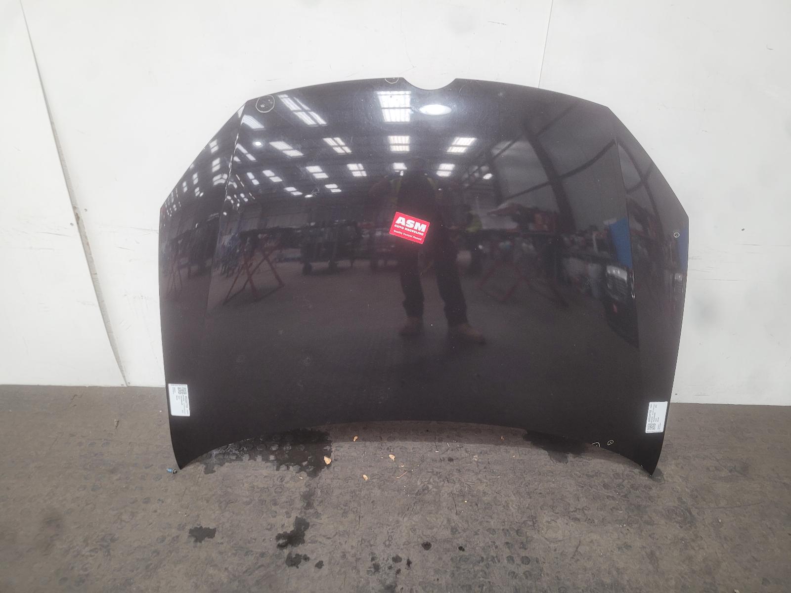 View Auto part Bonnet Volkswagen Golf 2010
