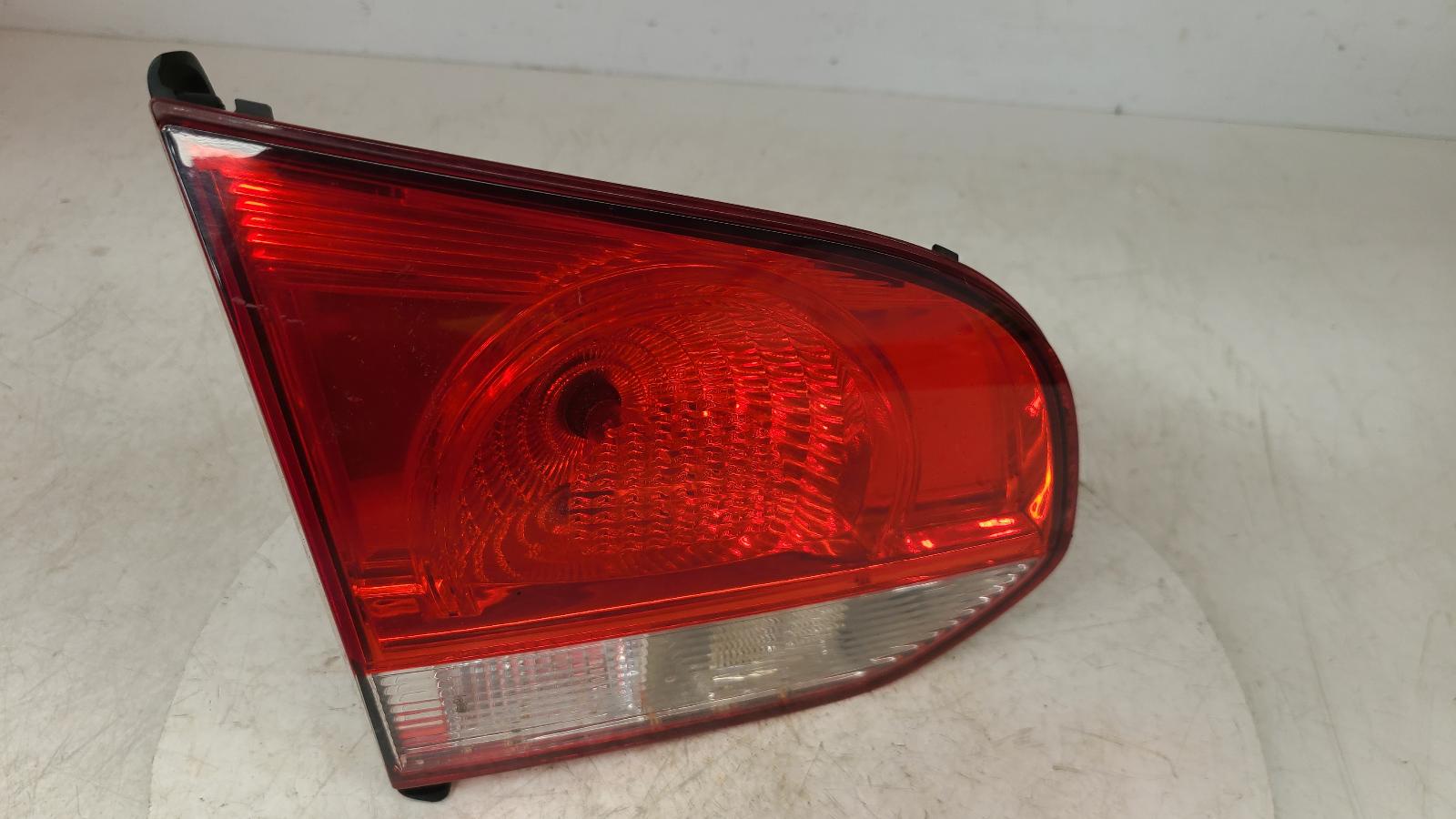 View Auto part L Taillight Volkswagen Golf 2010
