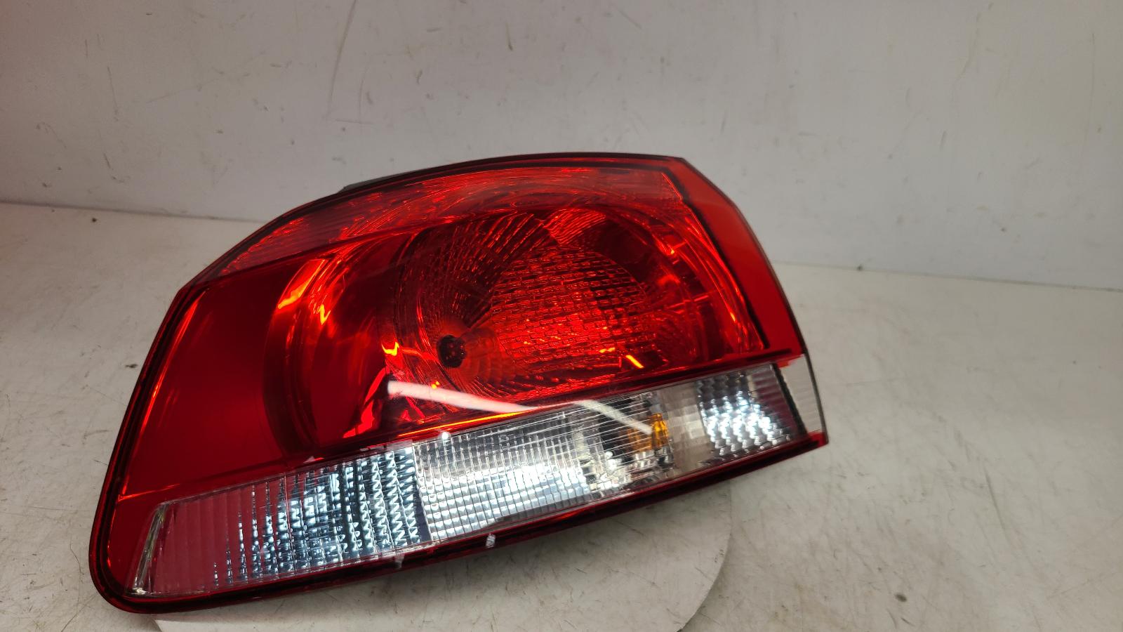 View Auto part L Taillight Volkswagen Golf 2010